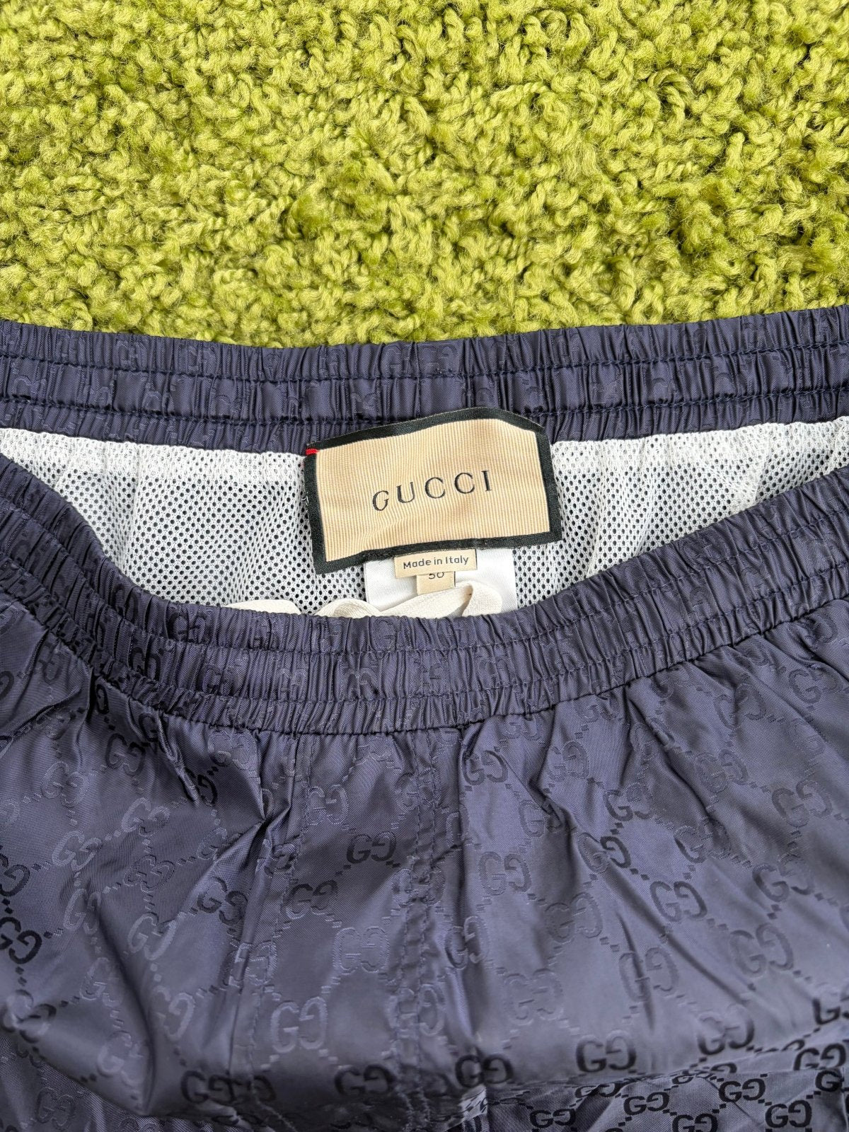 Costume Gucci Monogram con ape ricamata 50 - Second Hand Di Fiore