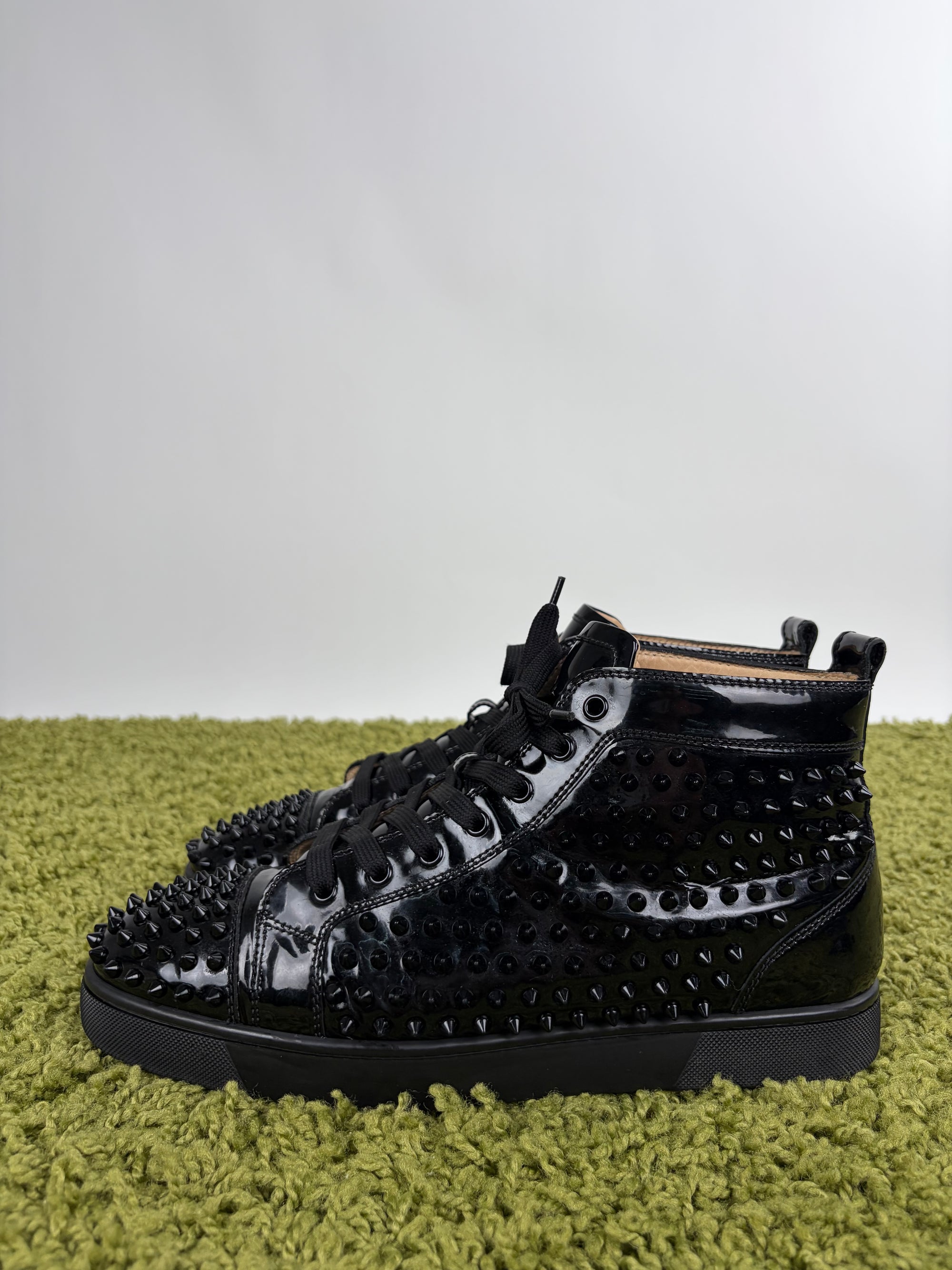 Louboutin alte Size 44.5 nere lucide