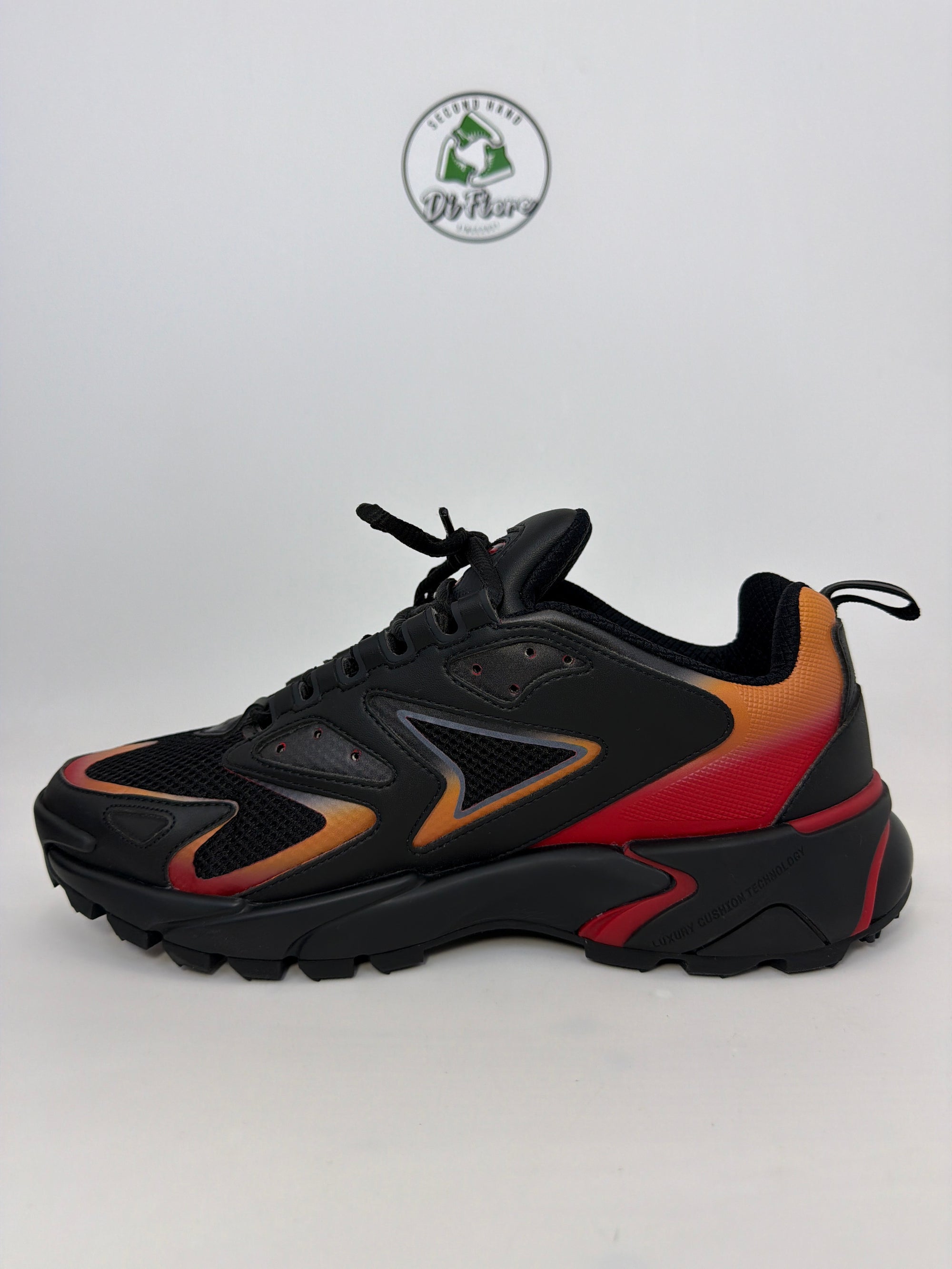 Louis Vuitton runner Size 7=41 veste 42