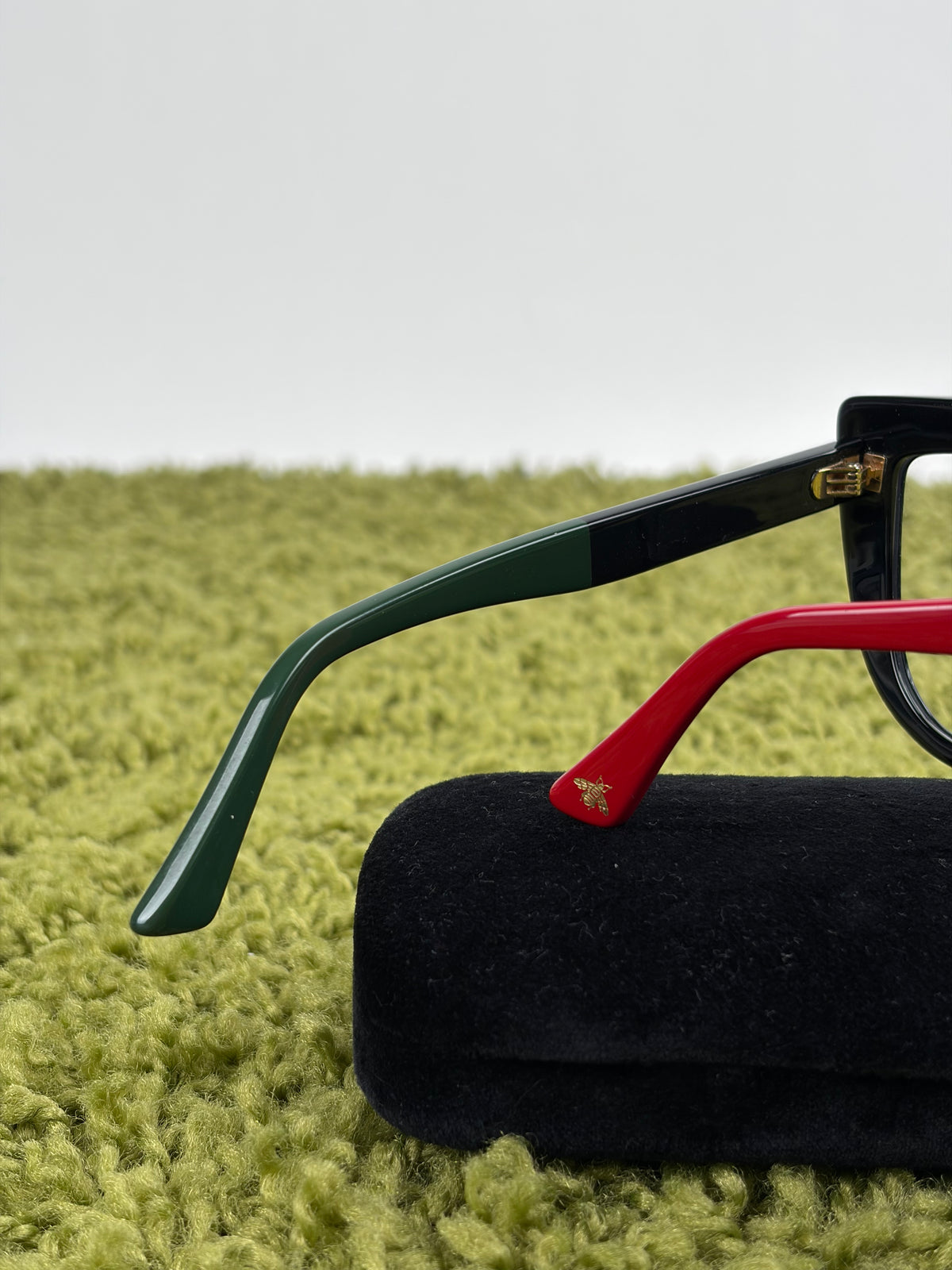 Occhiali Gucci Con montatura a farfalla in acetato nera Multicolor