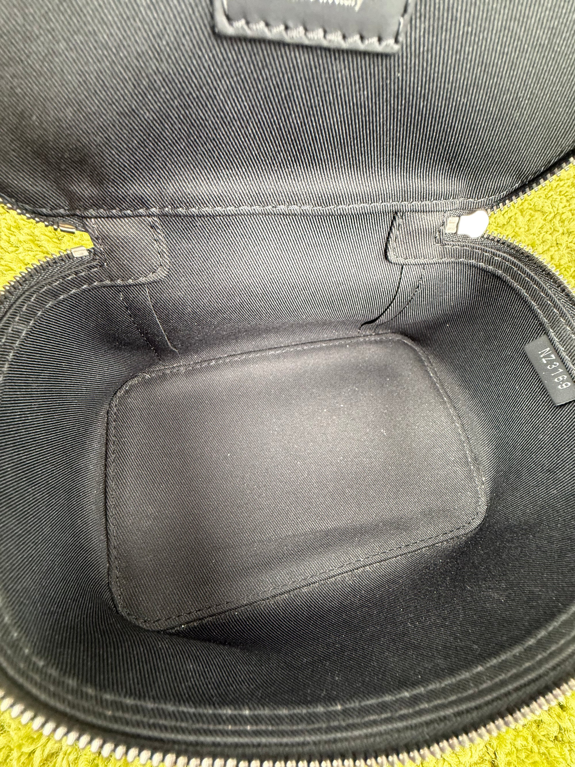 Pochette Monogram Eclipse Packing Cube PM Louis Vuitton Nera