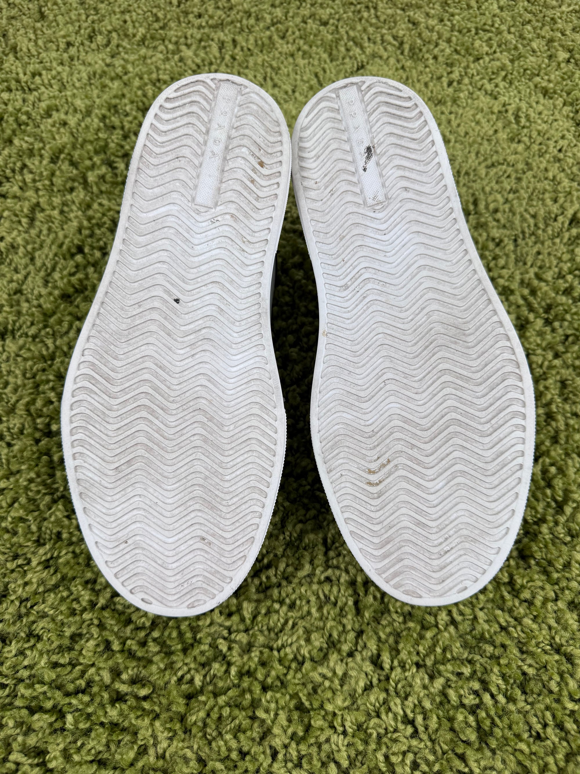 Prada Macro Sneaker 40