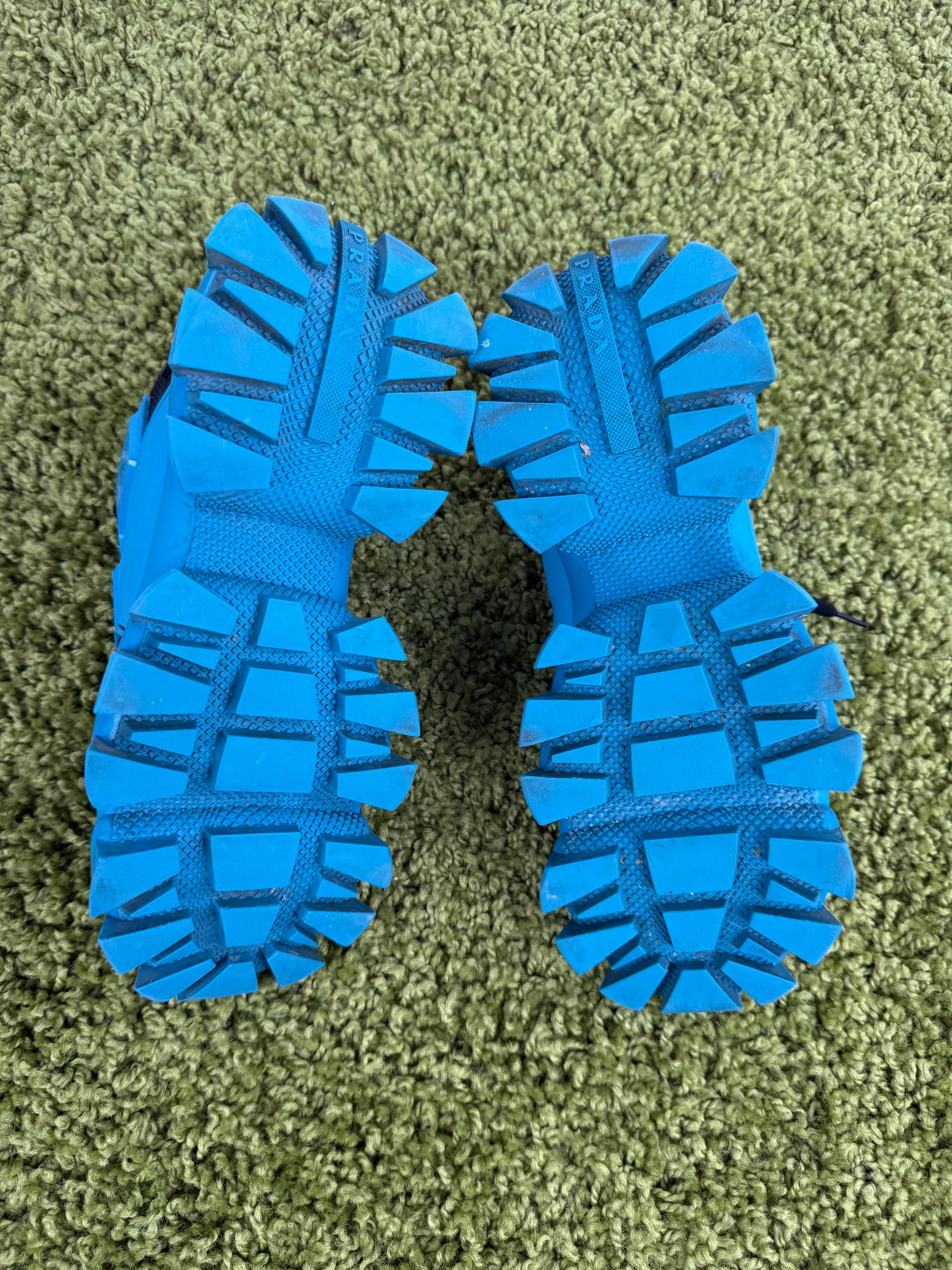 Prada Cloudbust Thunder 40