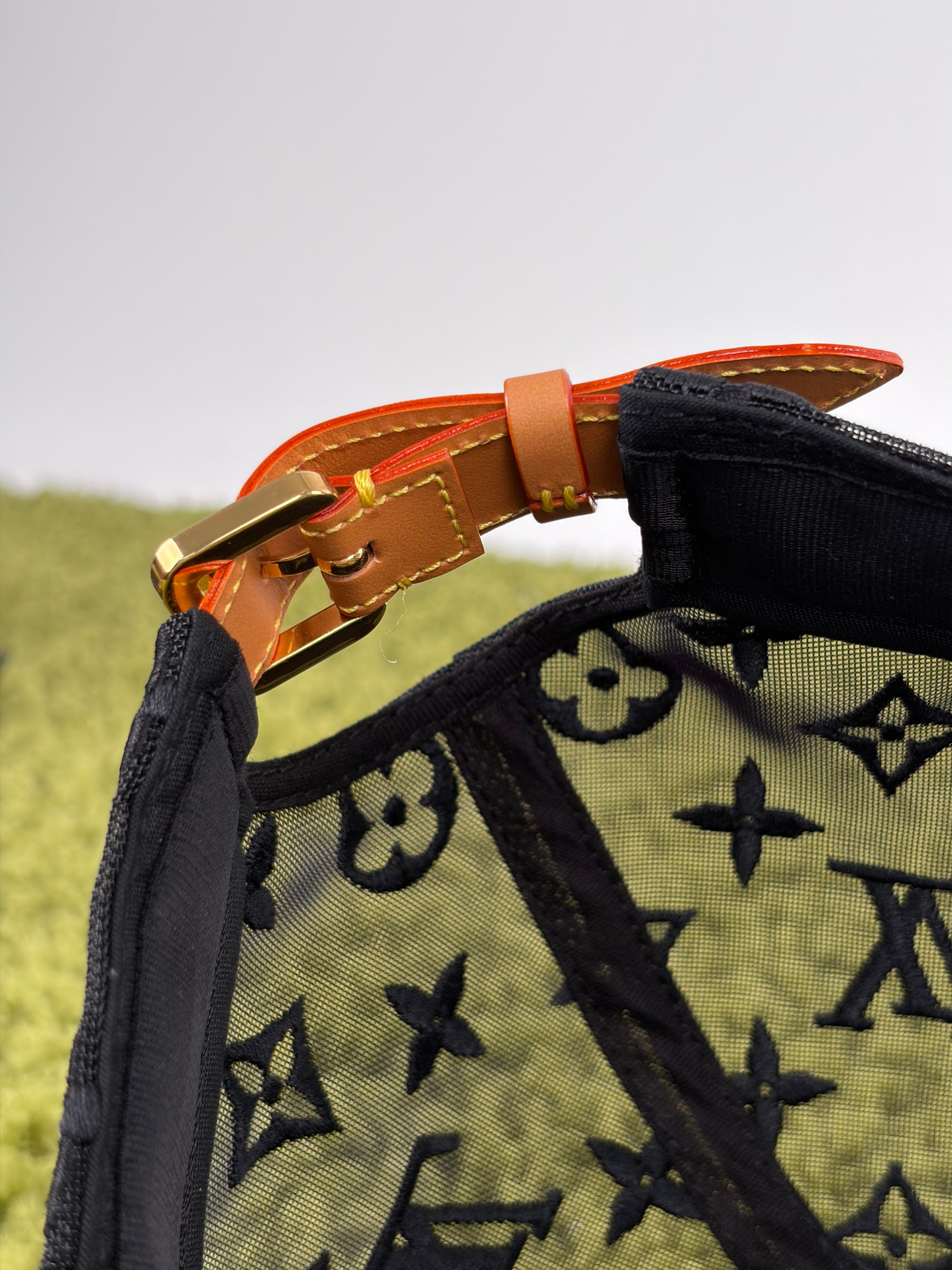 Cappello Louis Vuitton Monogram Mesh Size L nero