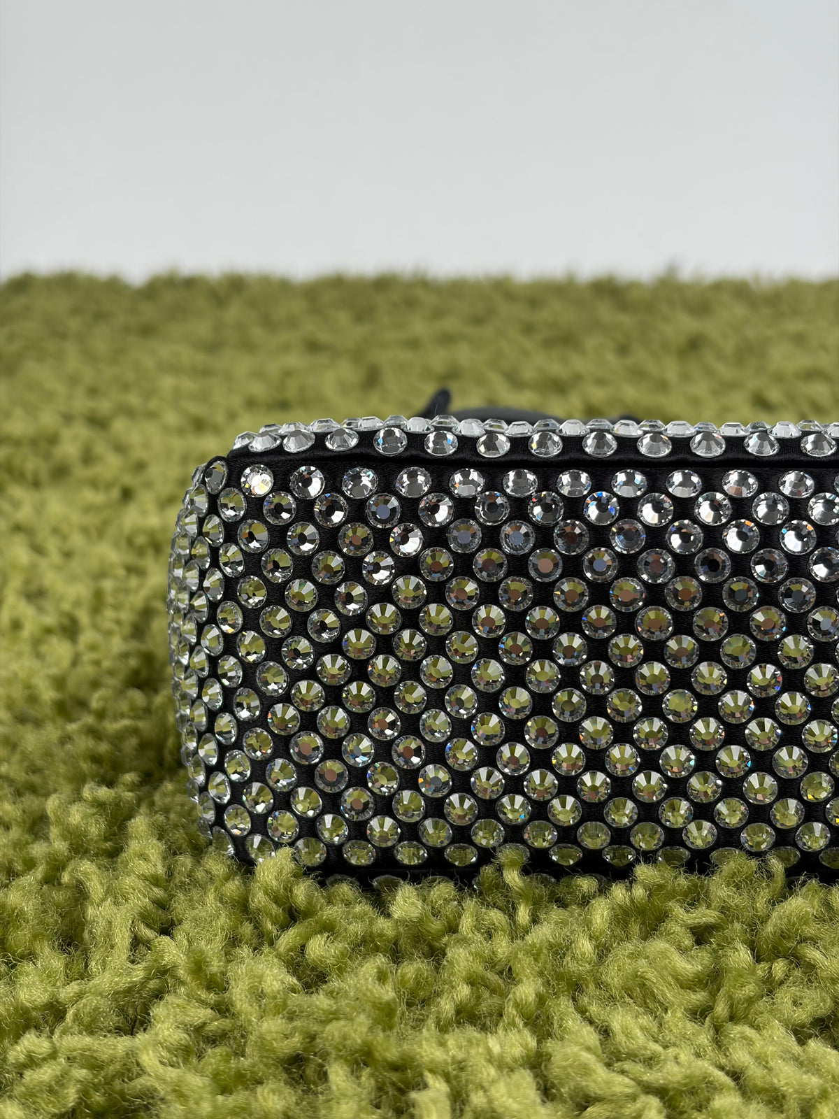 Borsa Prada Re Edition Nera con Cristalli