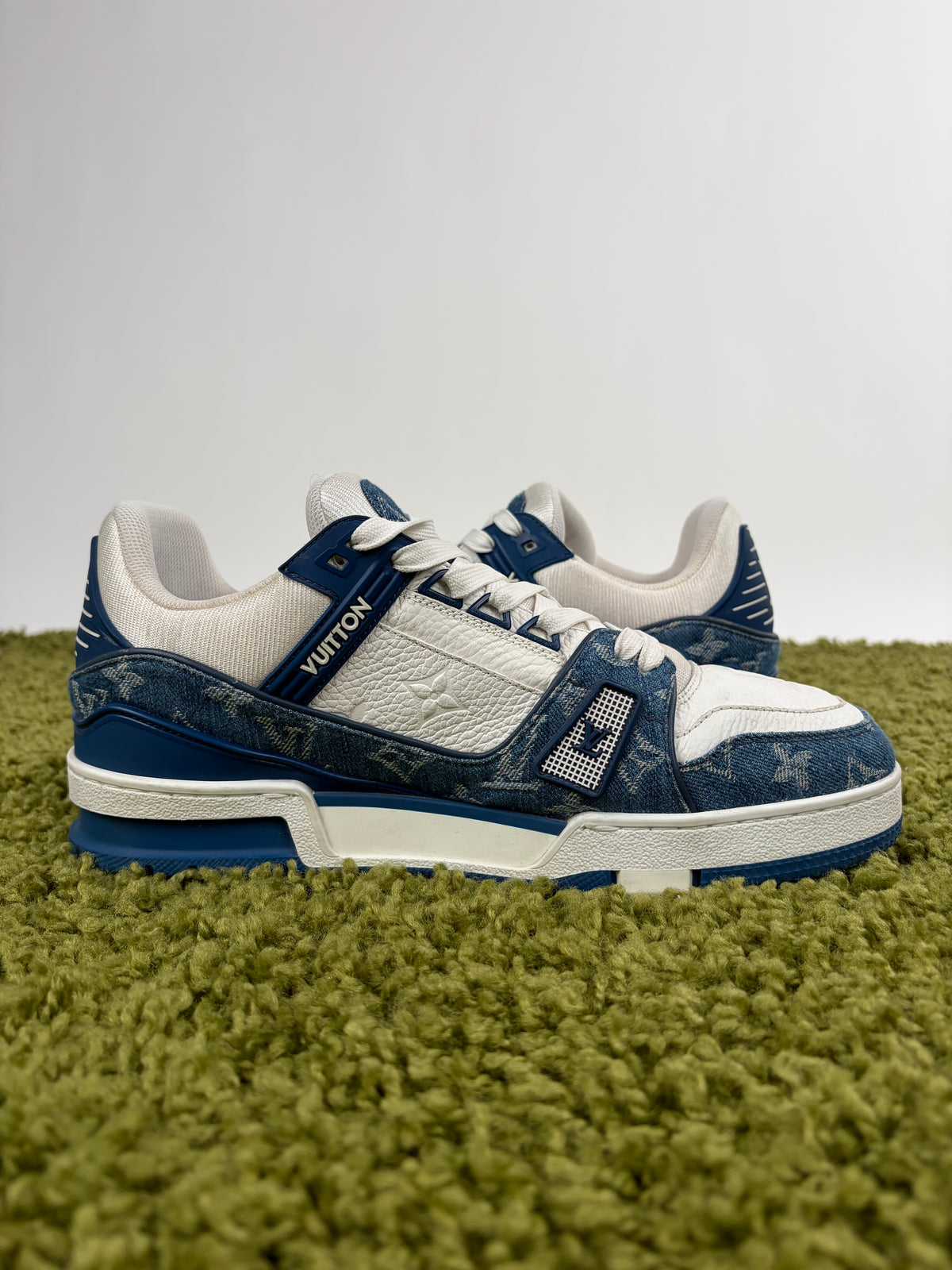 Louis Vuitton Trainer In Denim Blu 7.5