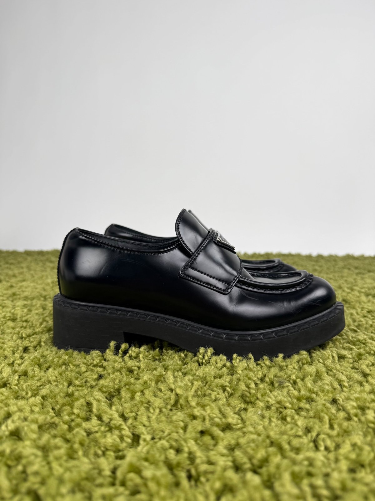 Mocassino Prada Chocolate Nero 35 - Second Hand Di Fiore