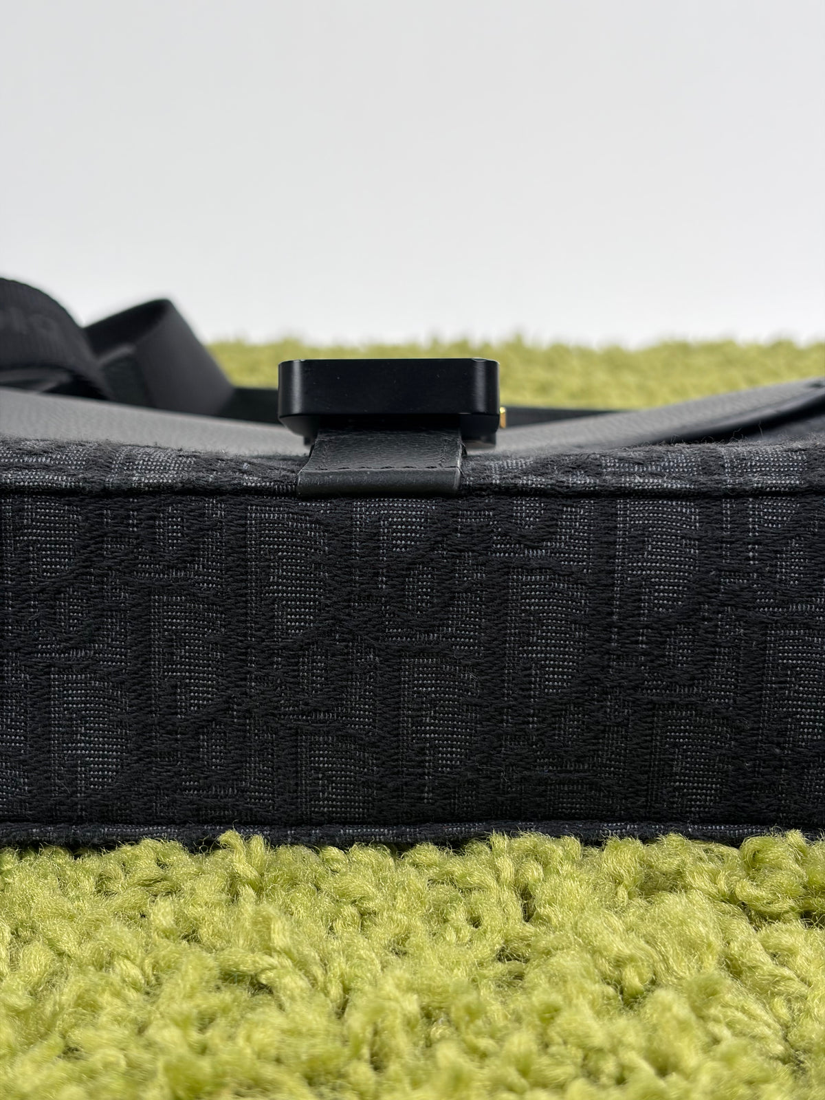 Borsa a tracolla Christian Dior Saddle con pattina Nero