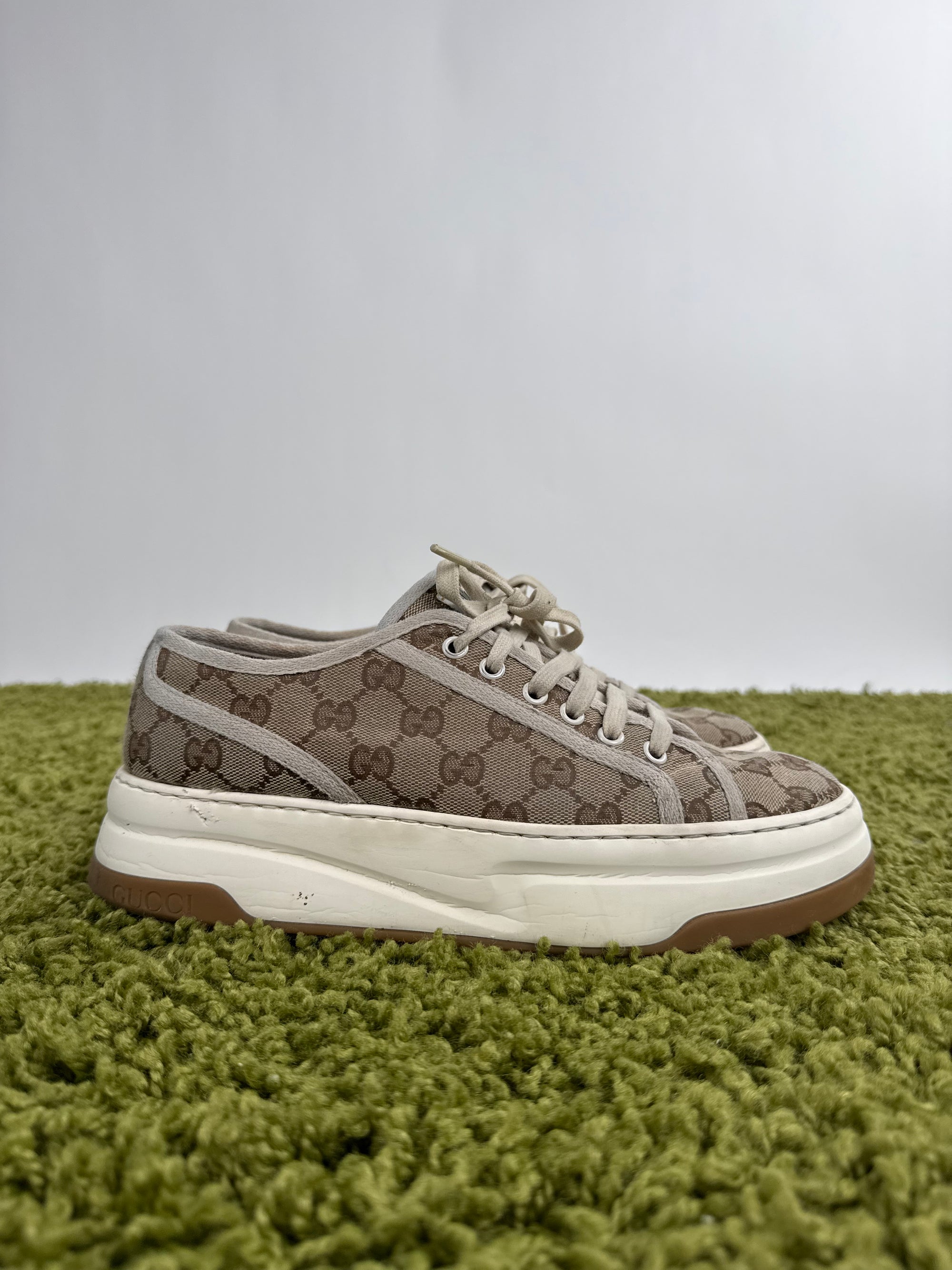 Gucci Tennis Platform Beige 6