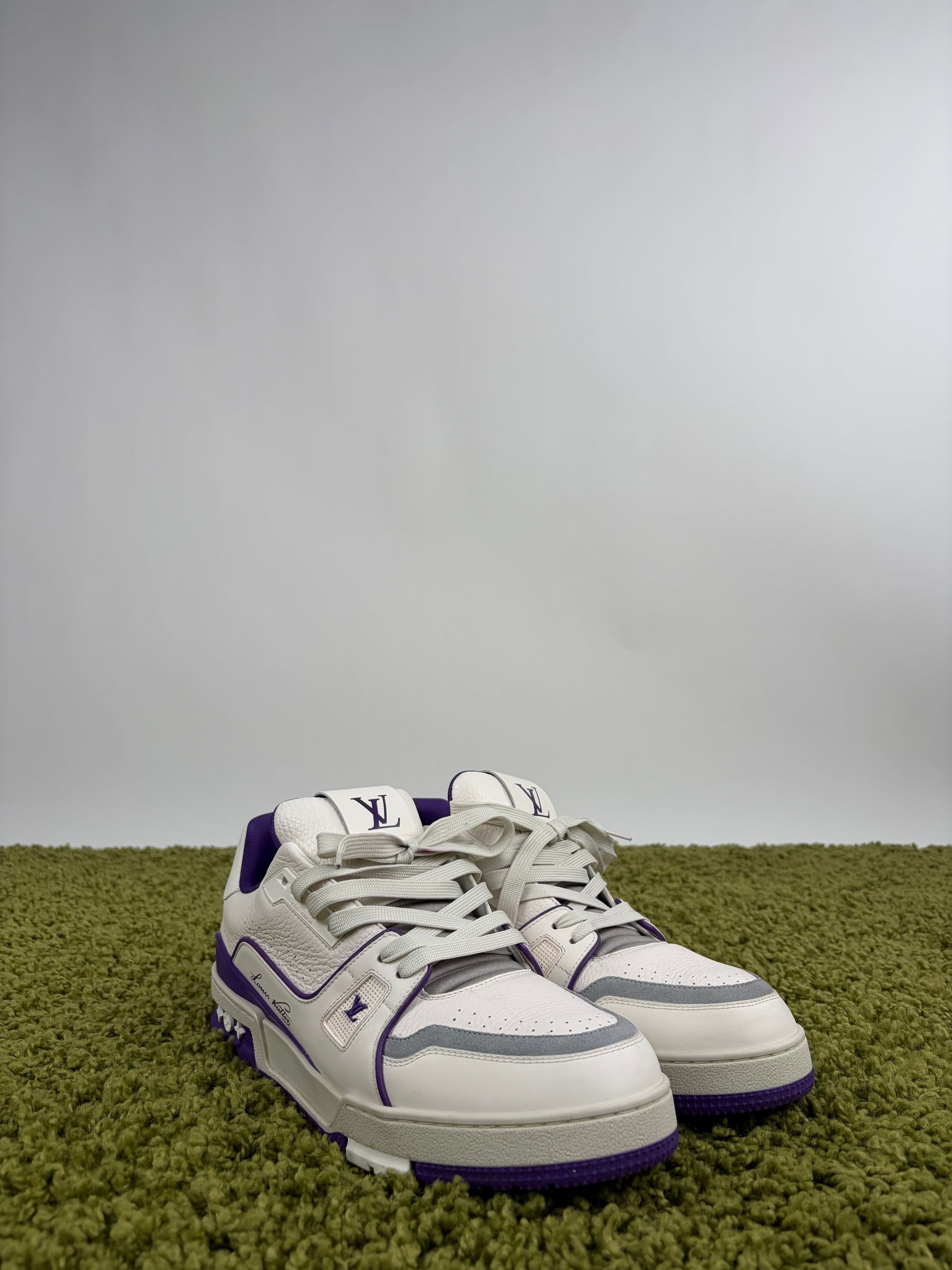 Louis Vuitton trainer Size 8=42 calza 43