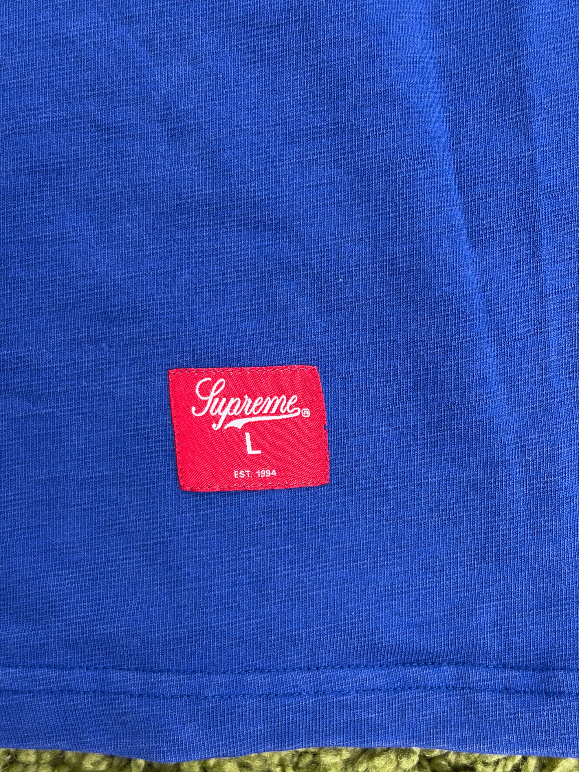 T shirt Supreme Size L blu rossa e bianca