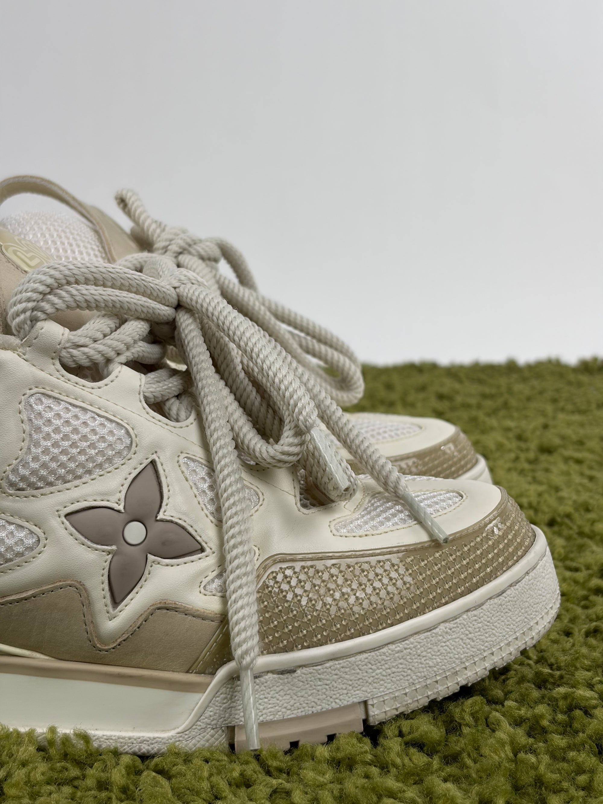 Louis vuitton skate Size 6=40 calza 41 beige e bianca
