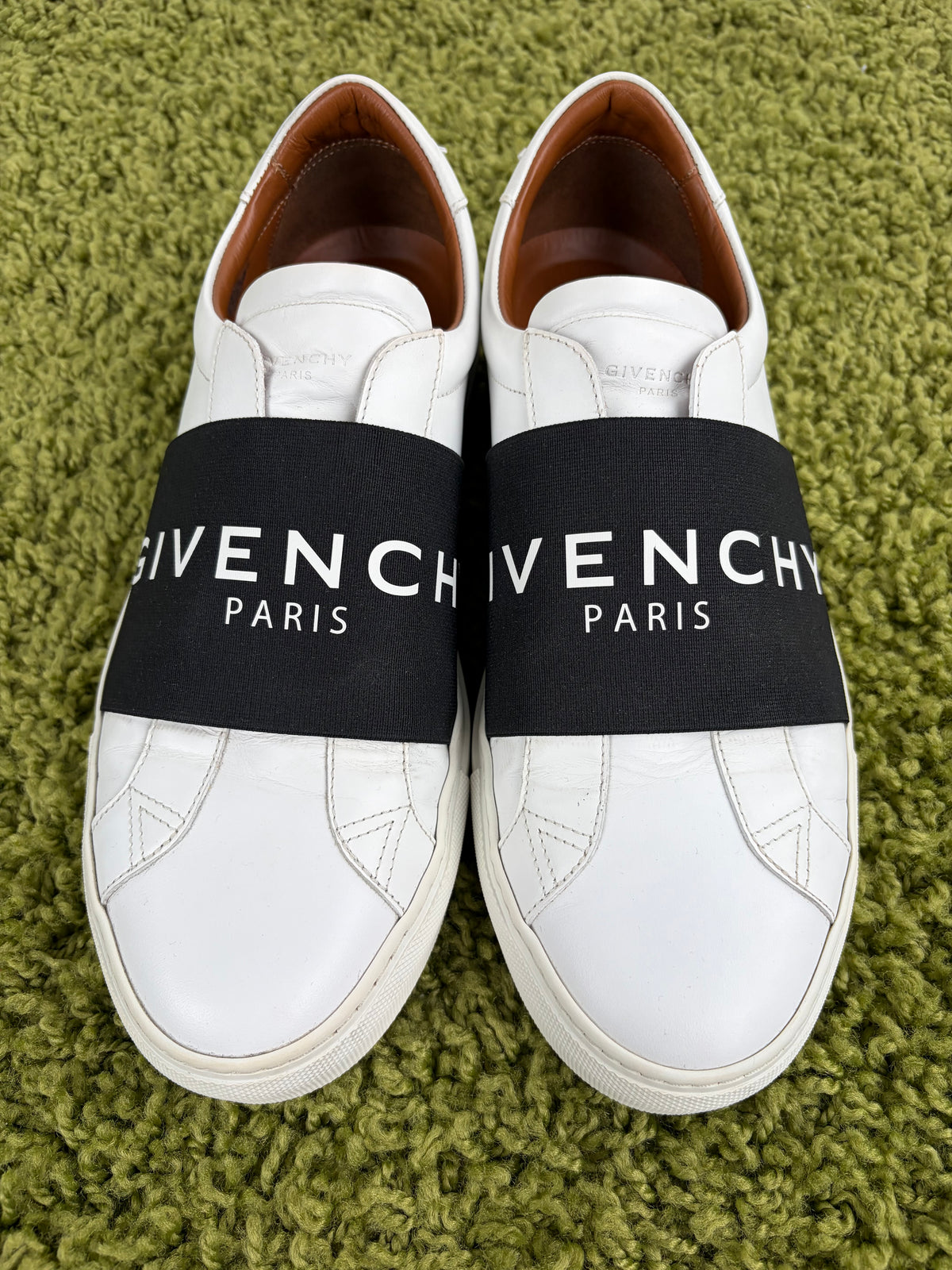 Givenchy Urban Street Bianca 41