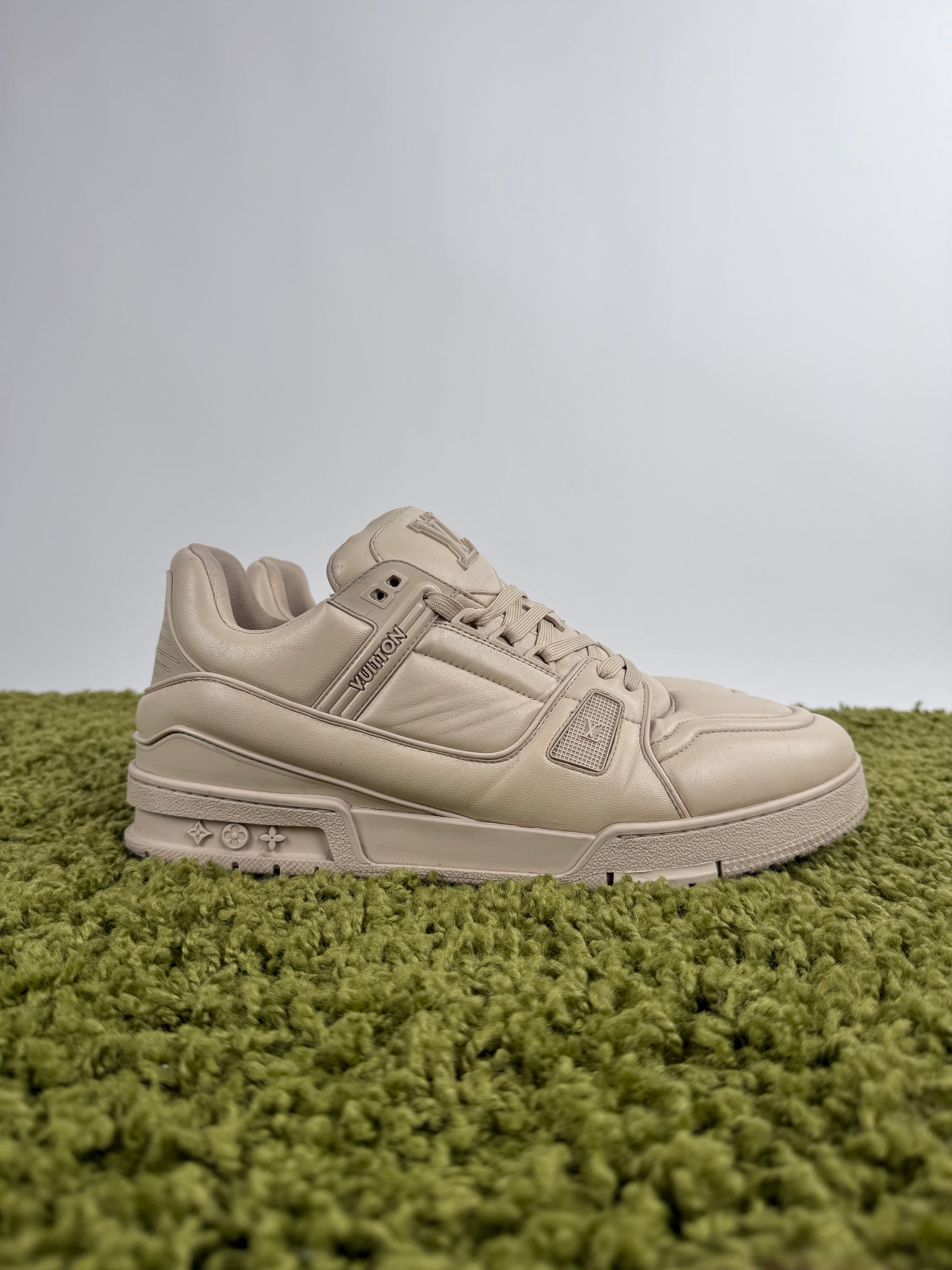 Louis Vuitton Trainer Puffer Beige 11