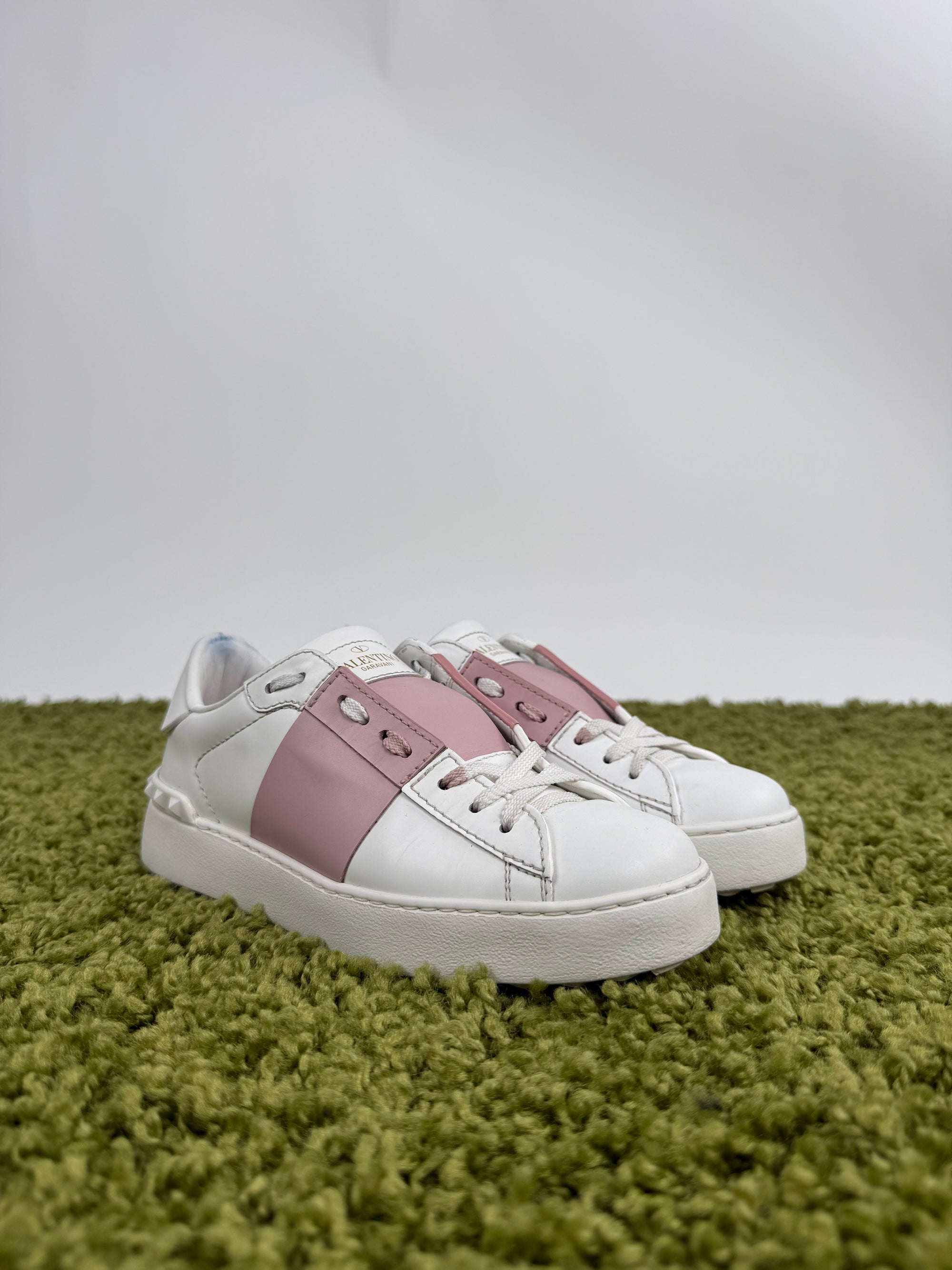 Valentino Garavani Low Sneaker 36