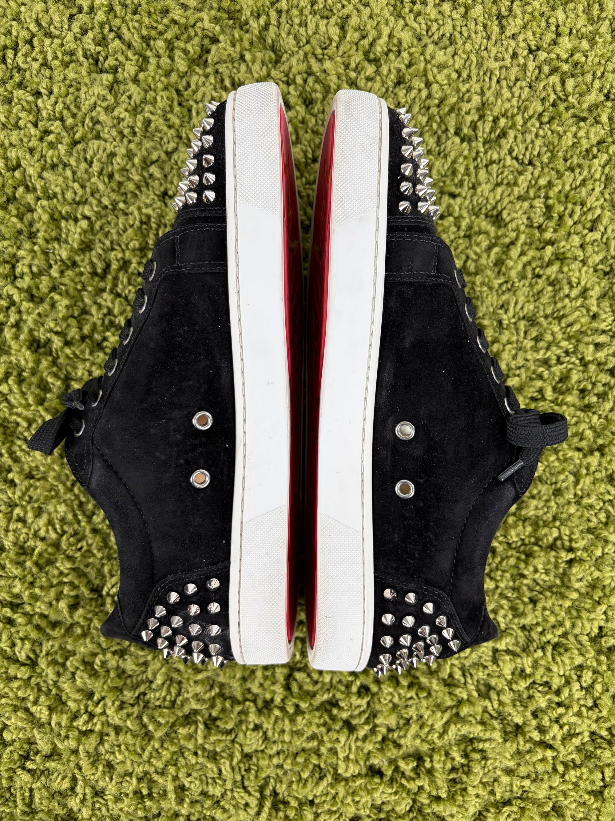 Louboutin basse Size 43 nere