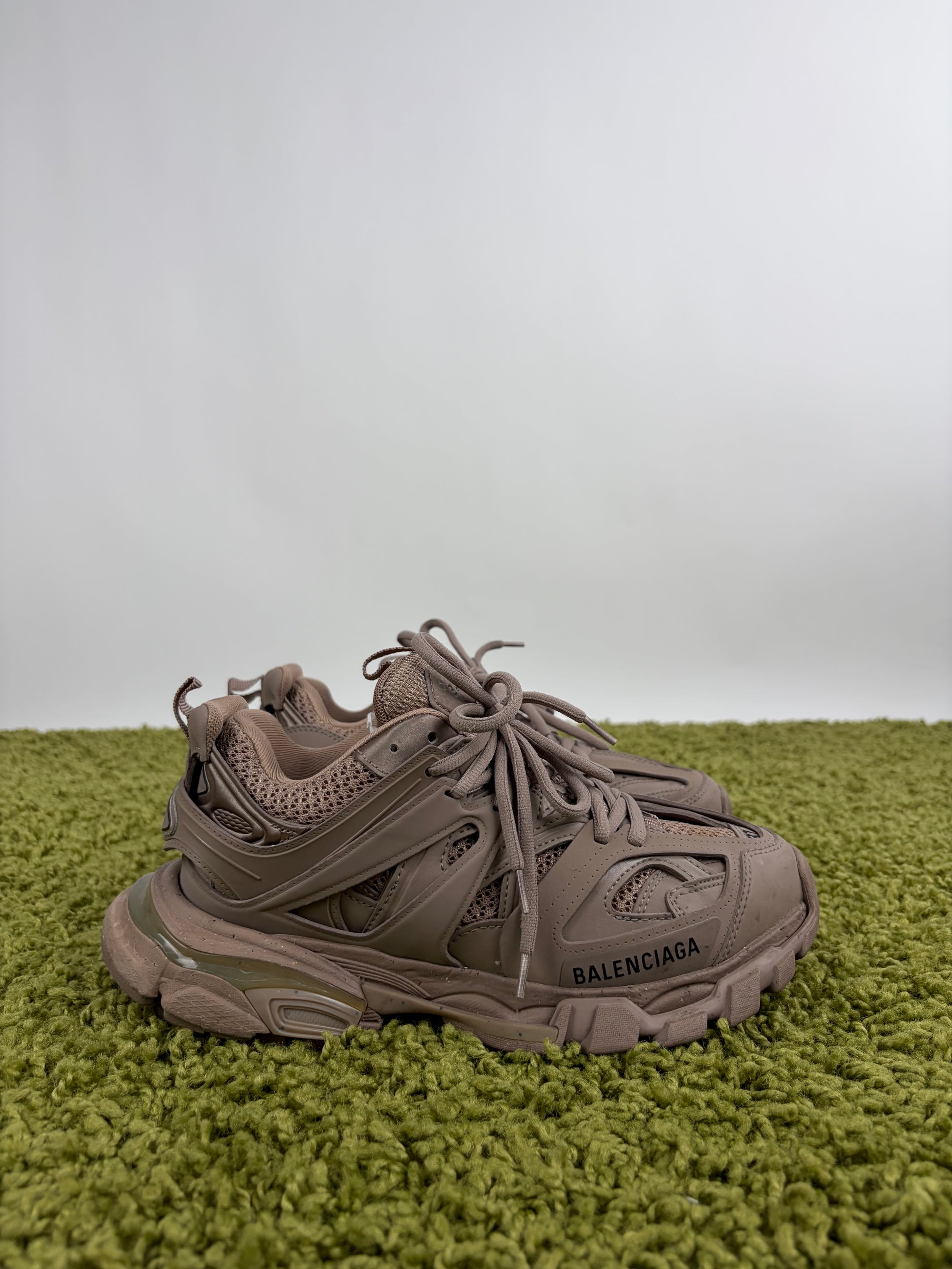 Balenciaga Track Size 37 marrone fango