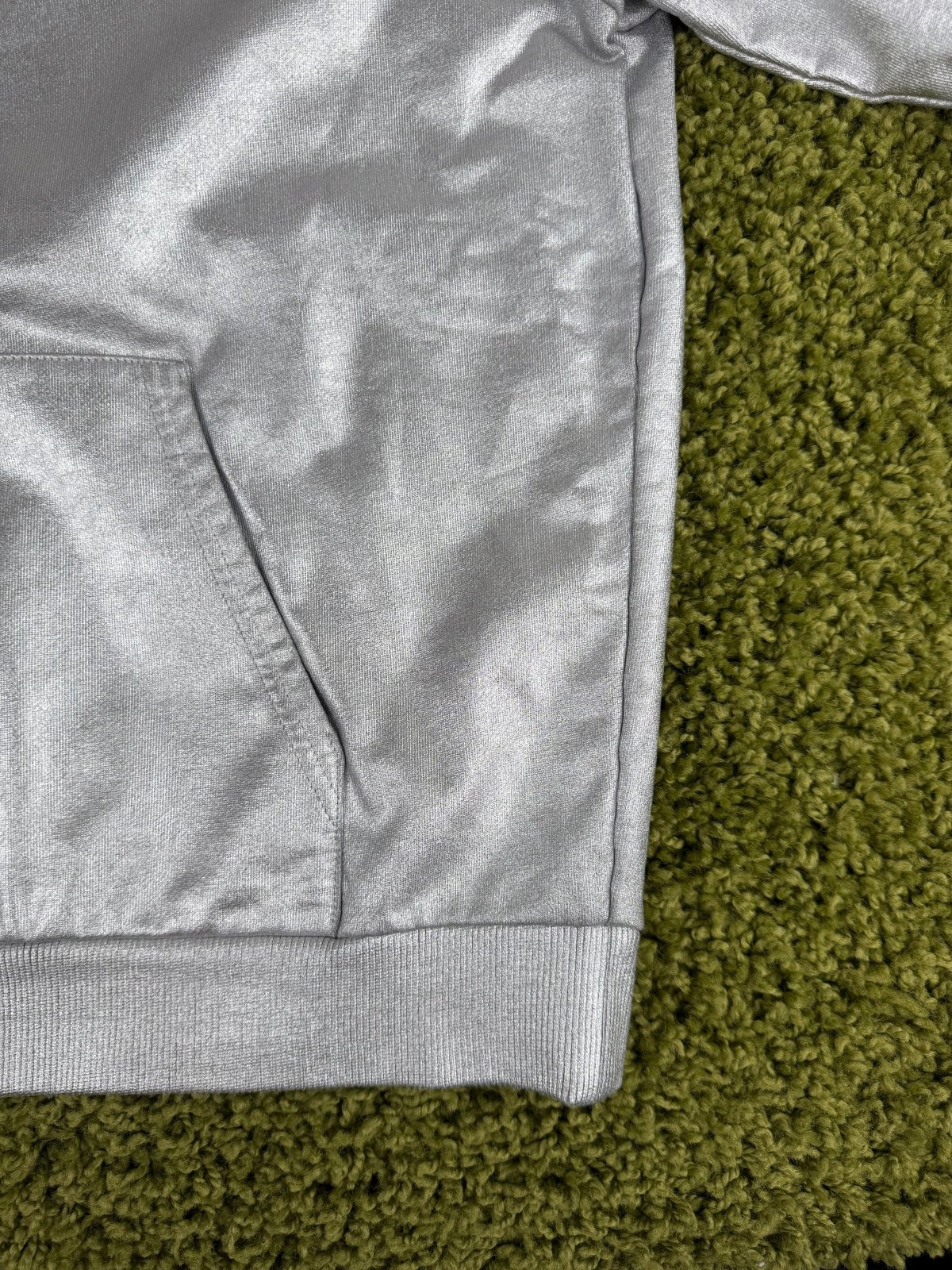 Felpa Celine Size M argento e nera - Second Hand Di Fiore