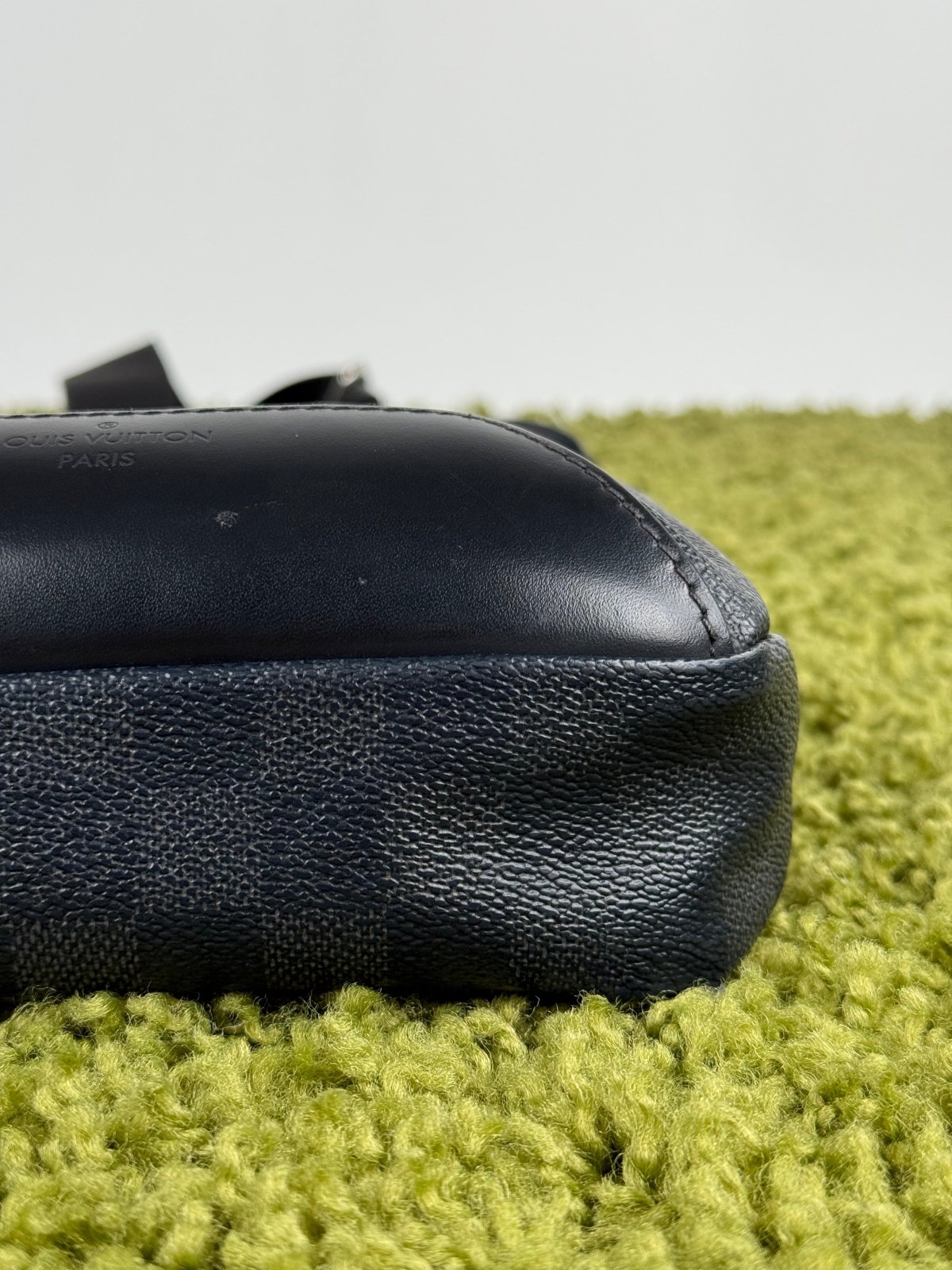 Monospalla Louis Vuitton Avenue Sling Nero - Second Hand Di Fiore