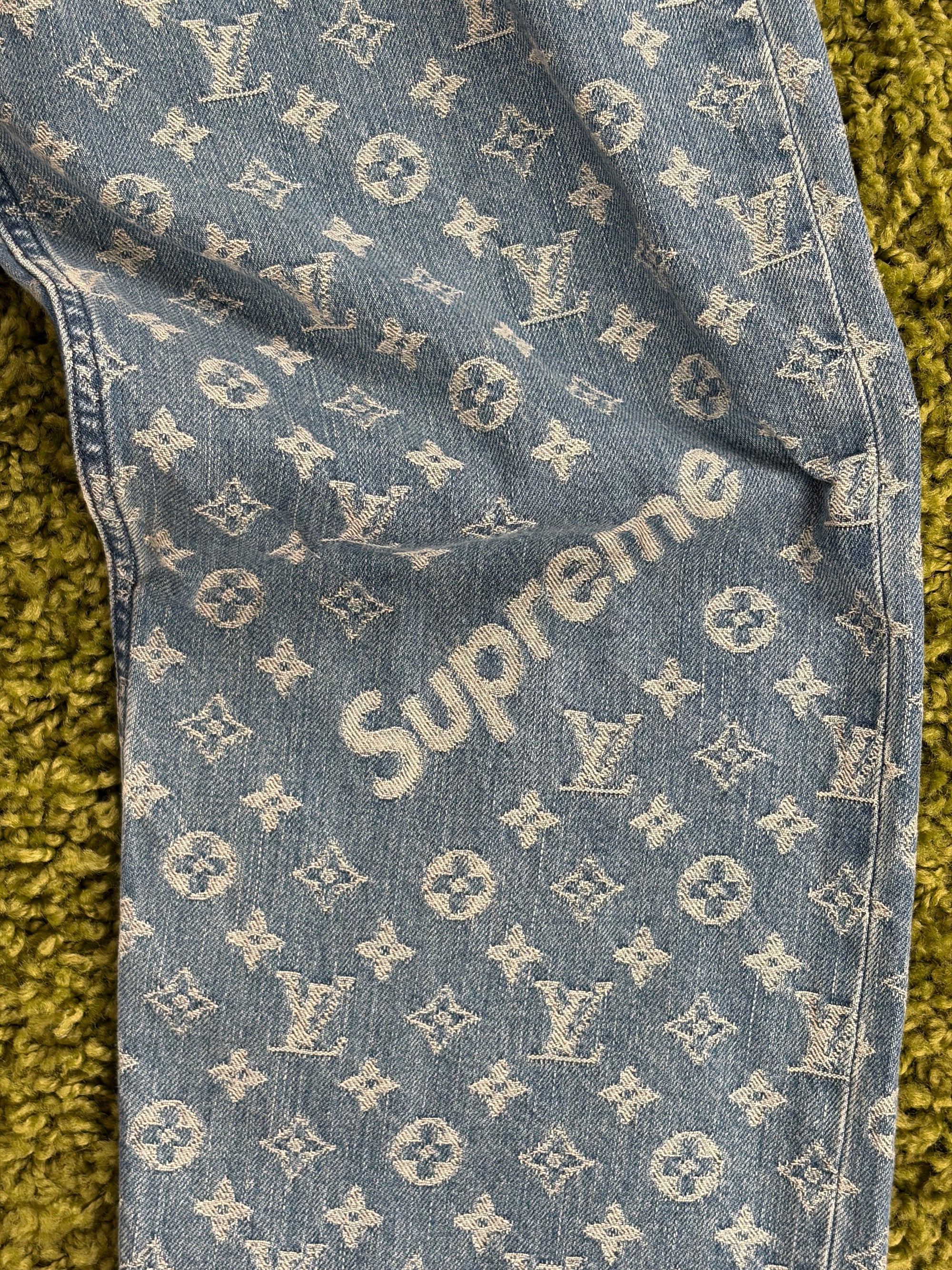 Completo Louis Vuitton X Supreme Size 50/34 blu e bianco