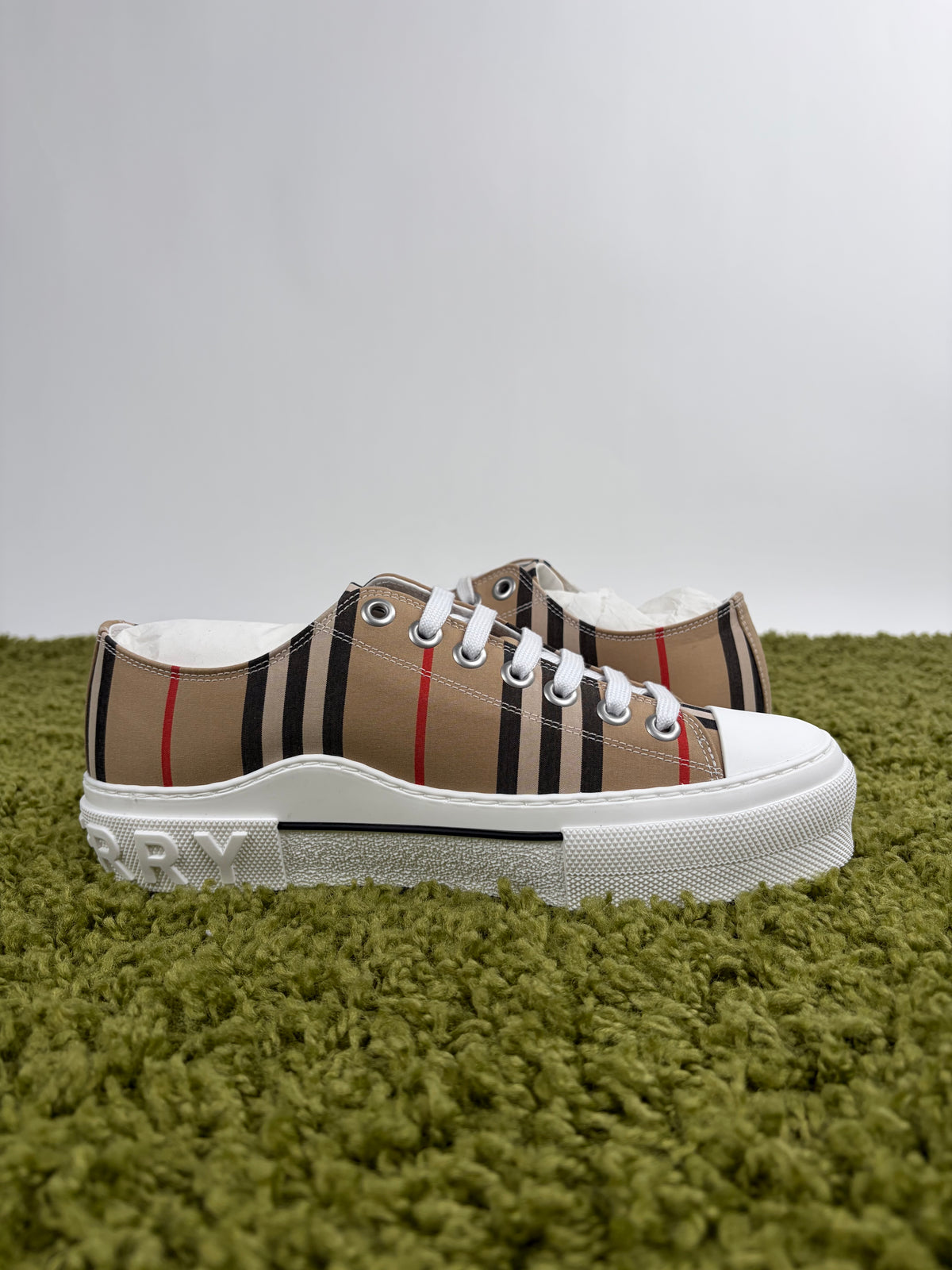 Burberry Check Beige 41