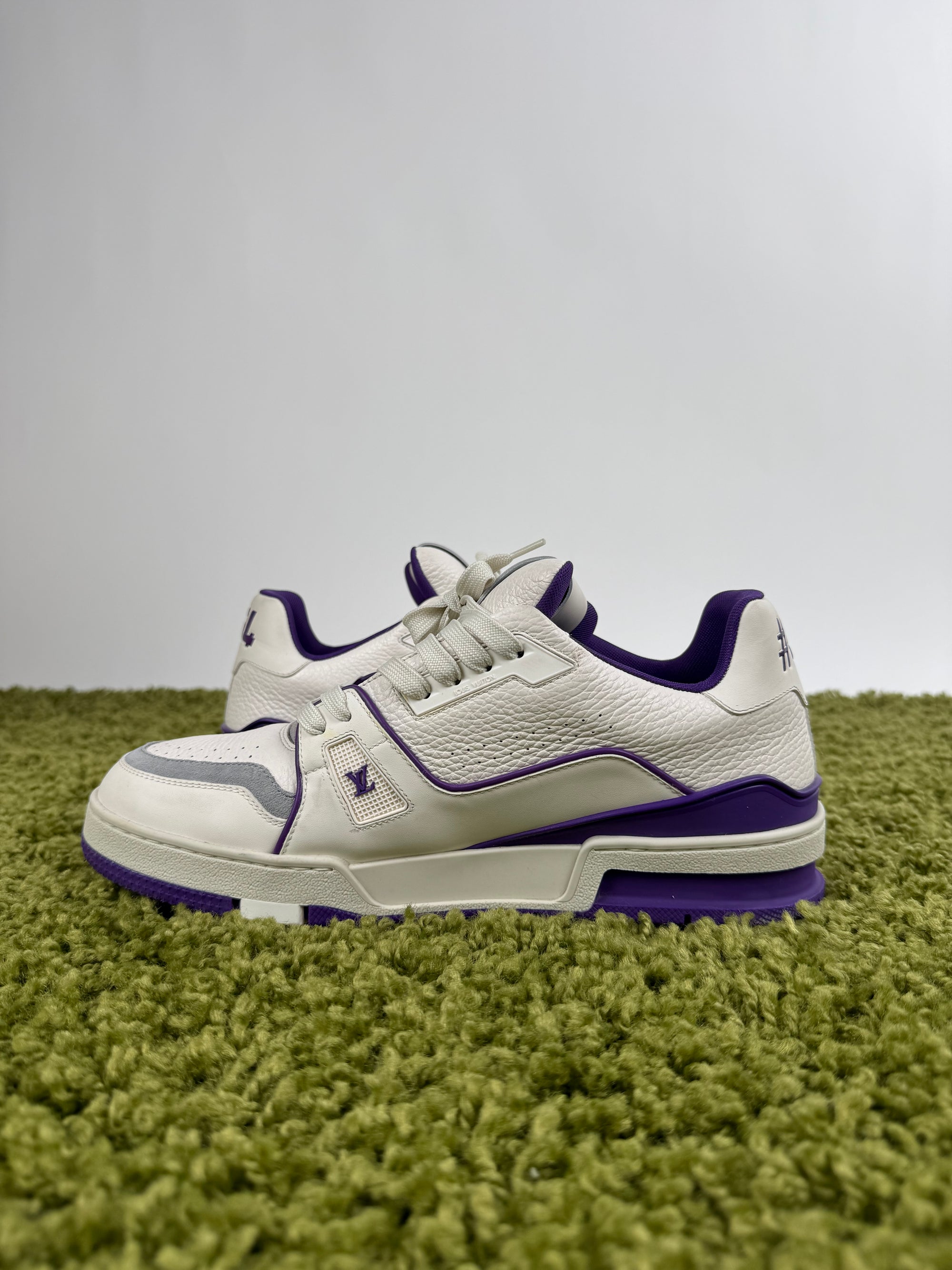Louis Vuitton Trainer viola 8.5