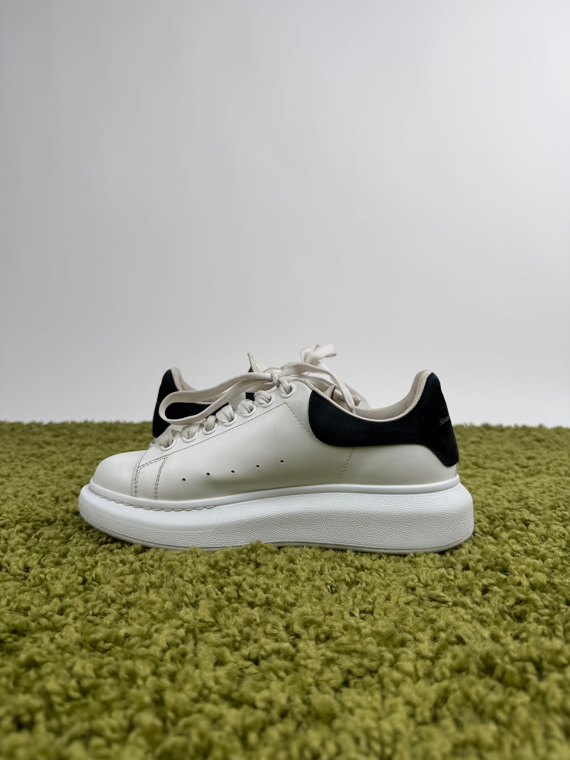 Alexander Mcqueen Sneaker 37