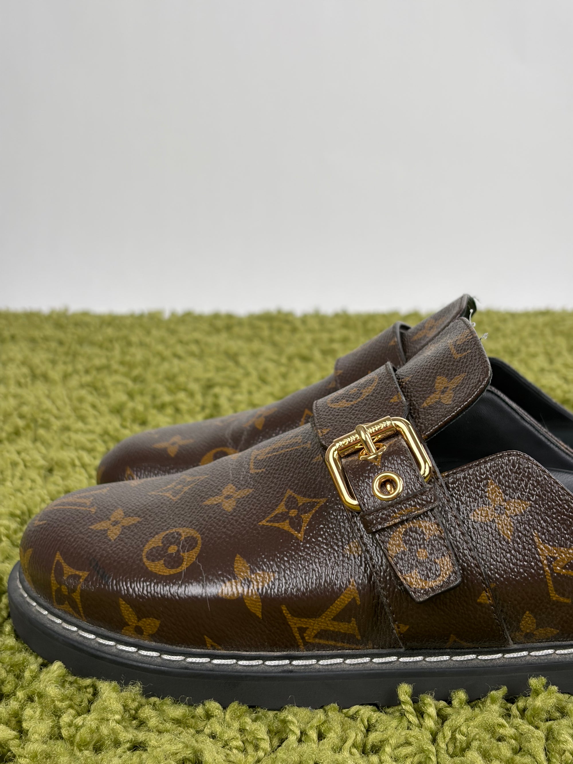 Sandali Louis Vuitton Size 40 marroni e neri