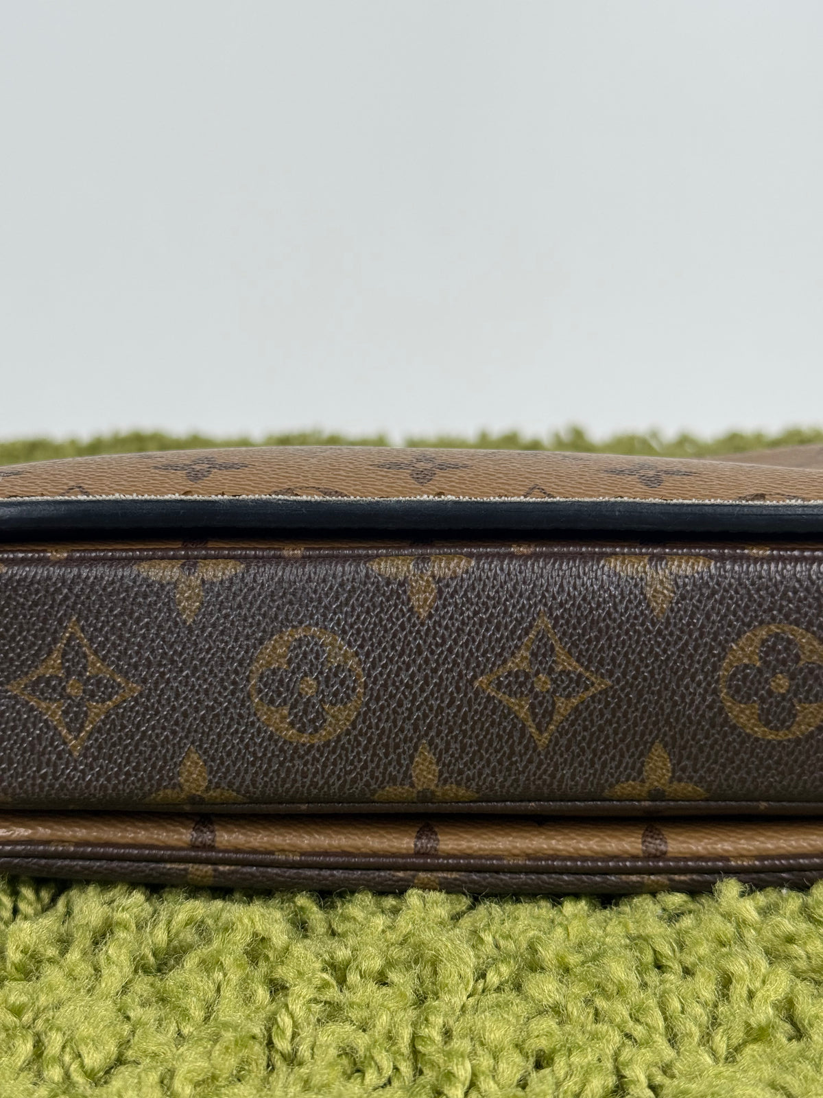 Borsa Louis Vuitton Metis in tela Monogram Reverse Marrone