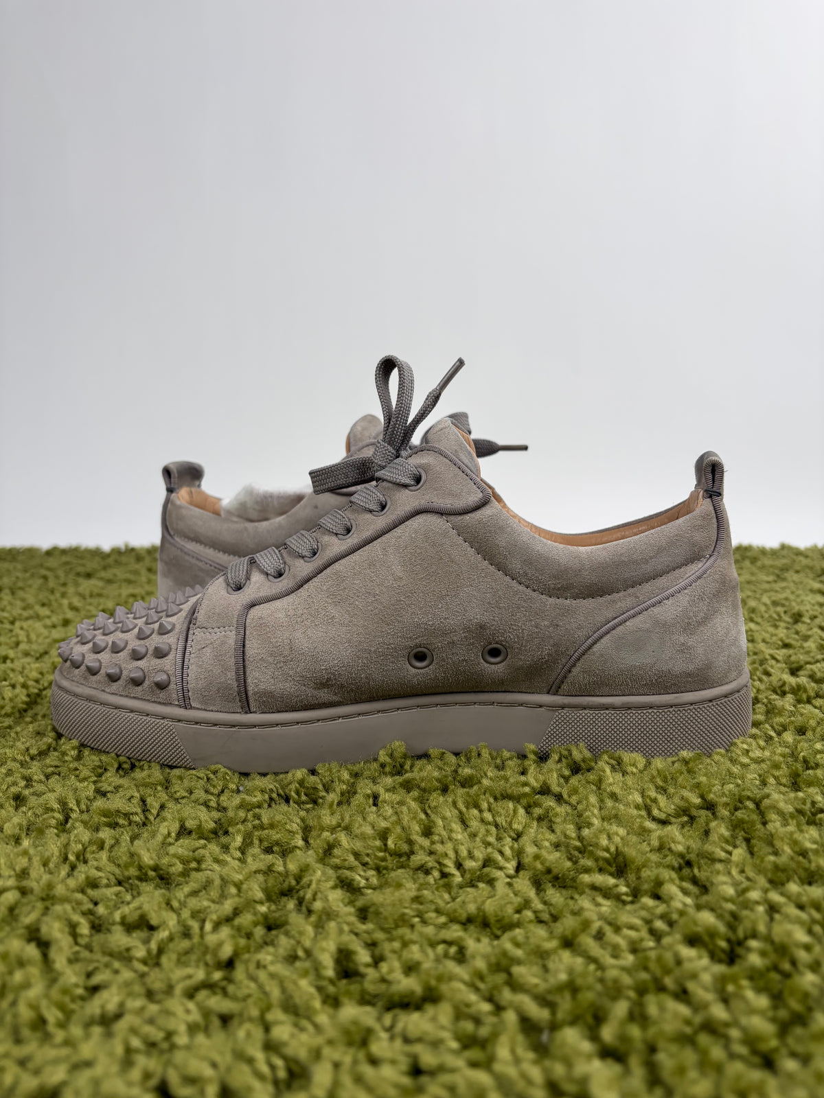 Christian Louboutin Spikes Low Grigia 42