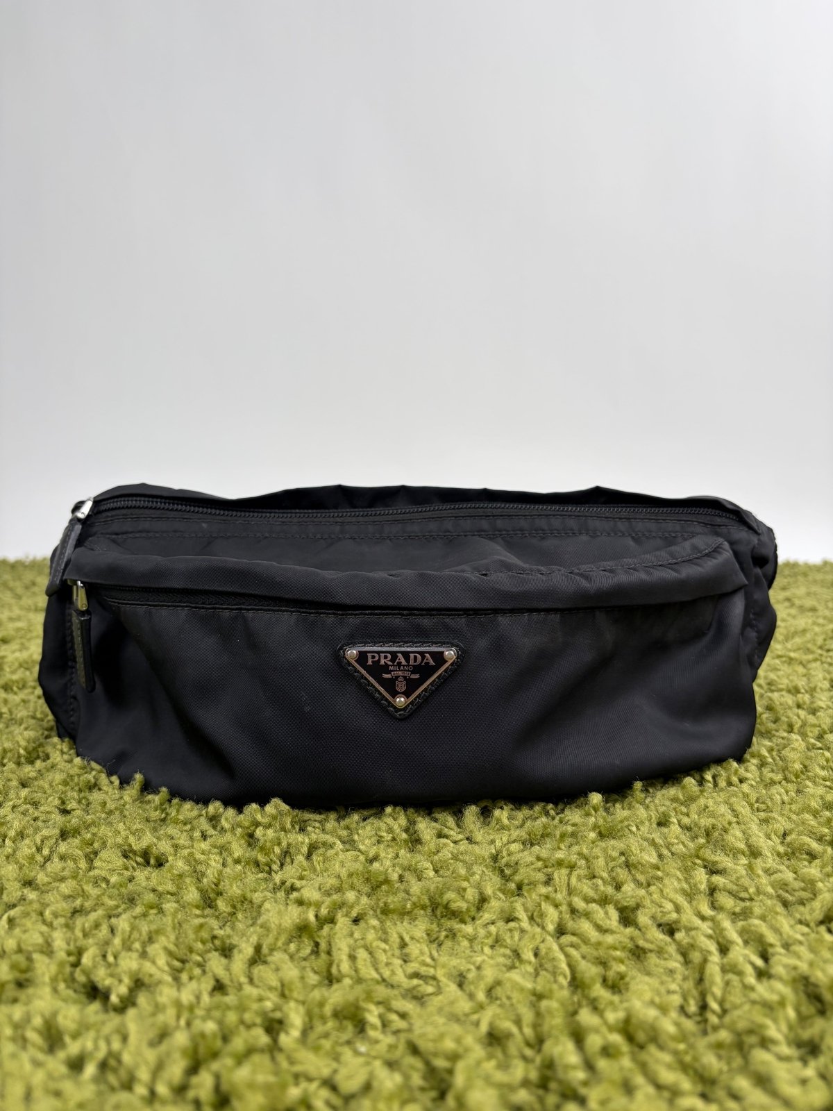 Marsupio Prada In Nylon Nera - Second Hand Di Fiore