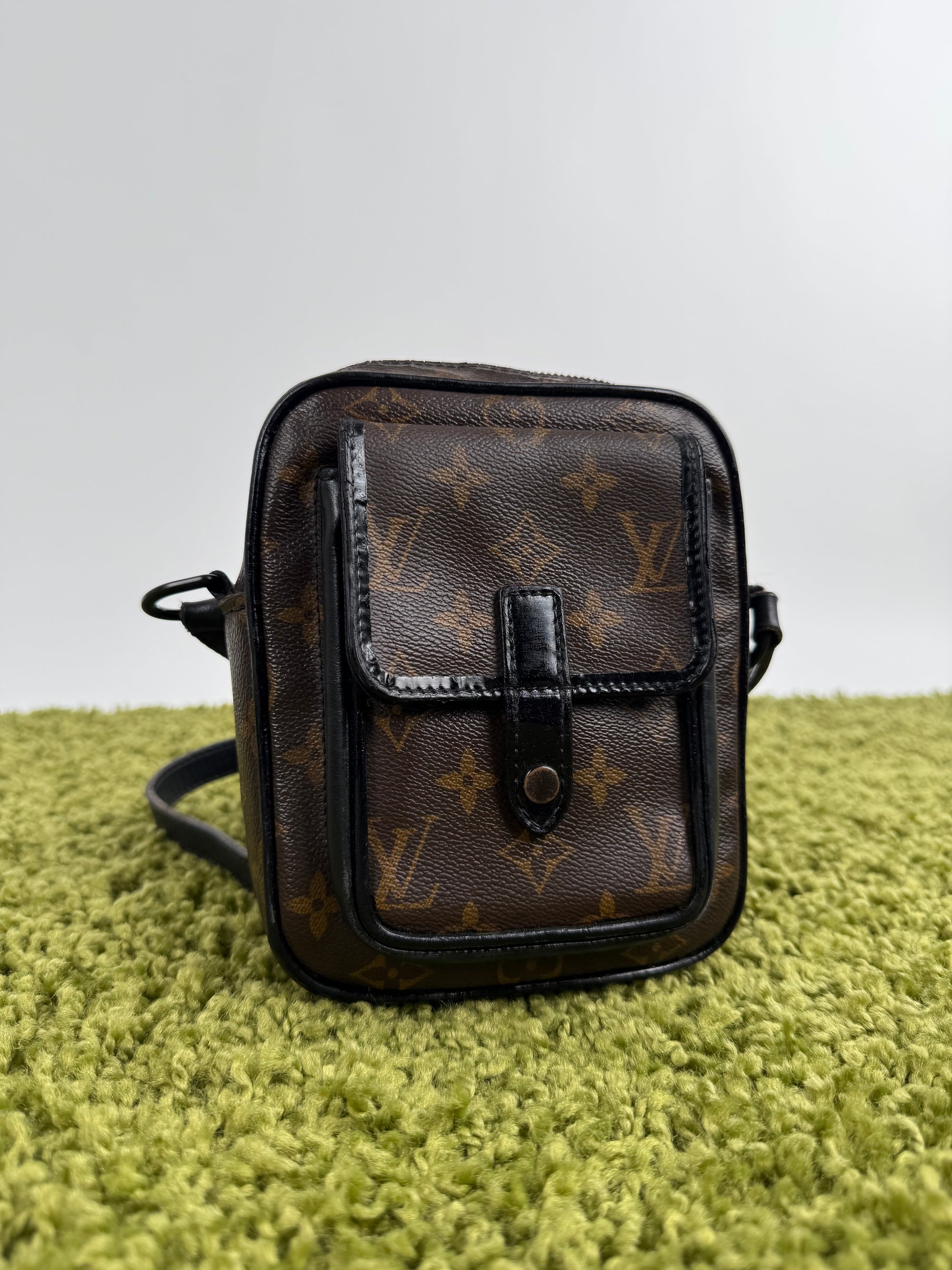 tracolla Louis Vuitton Christopher Wearable Wallet in tela Monogram Macassar