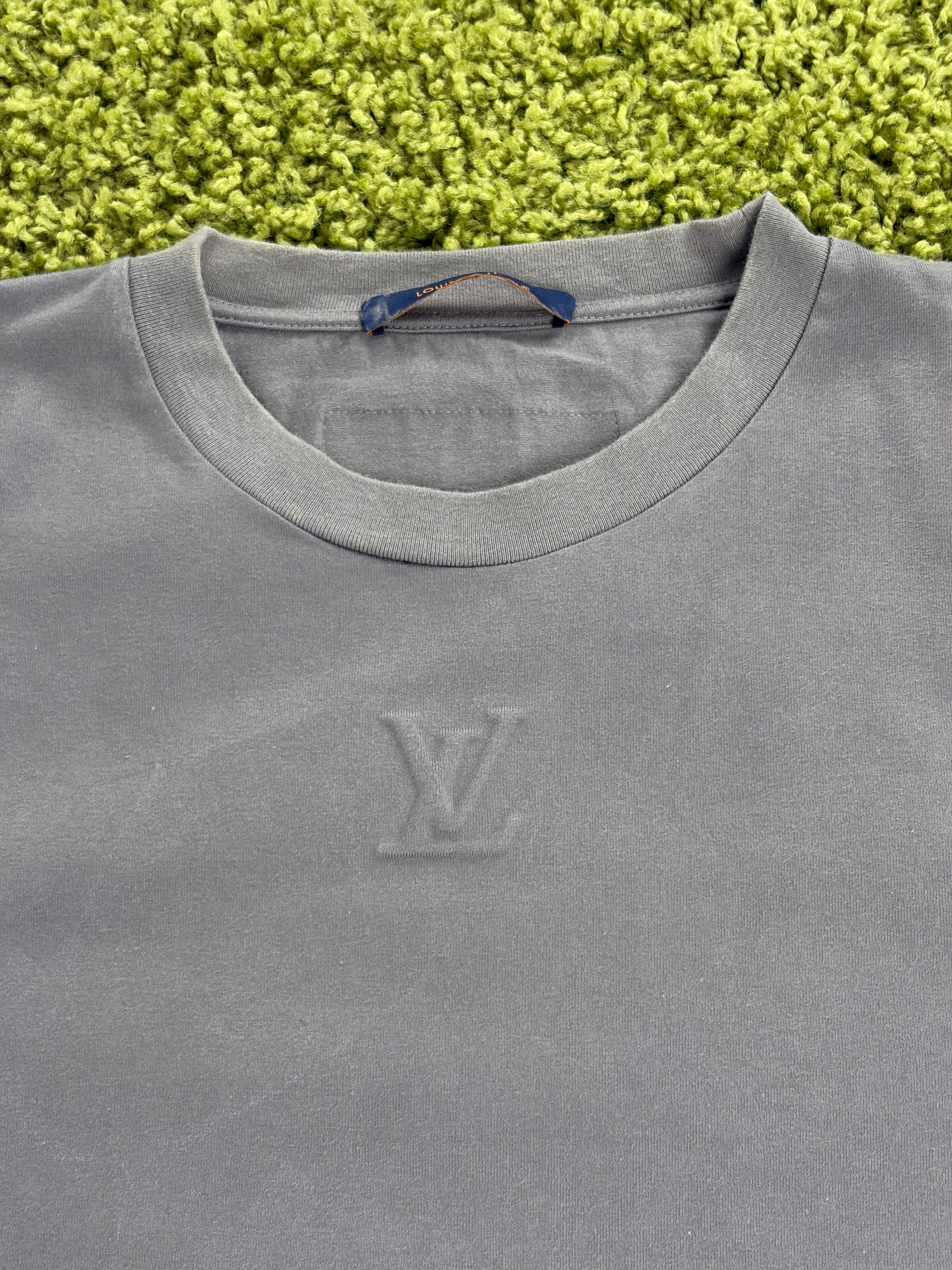 T shirt Louis Vuitton Size XL grigia