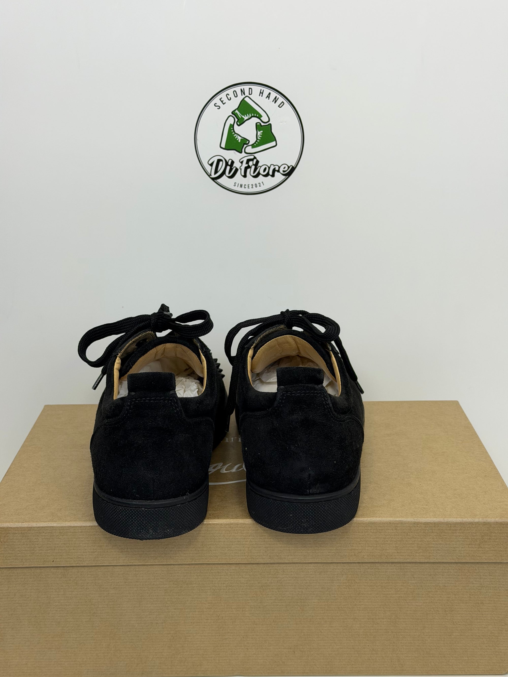 Louboutin basse Size 41.5 nere