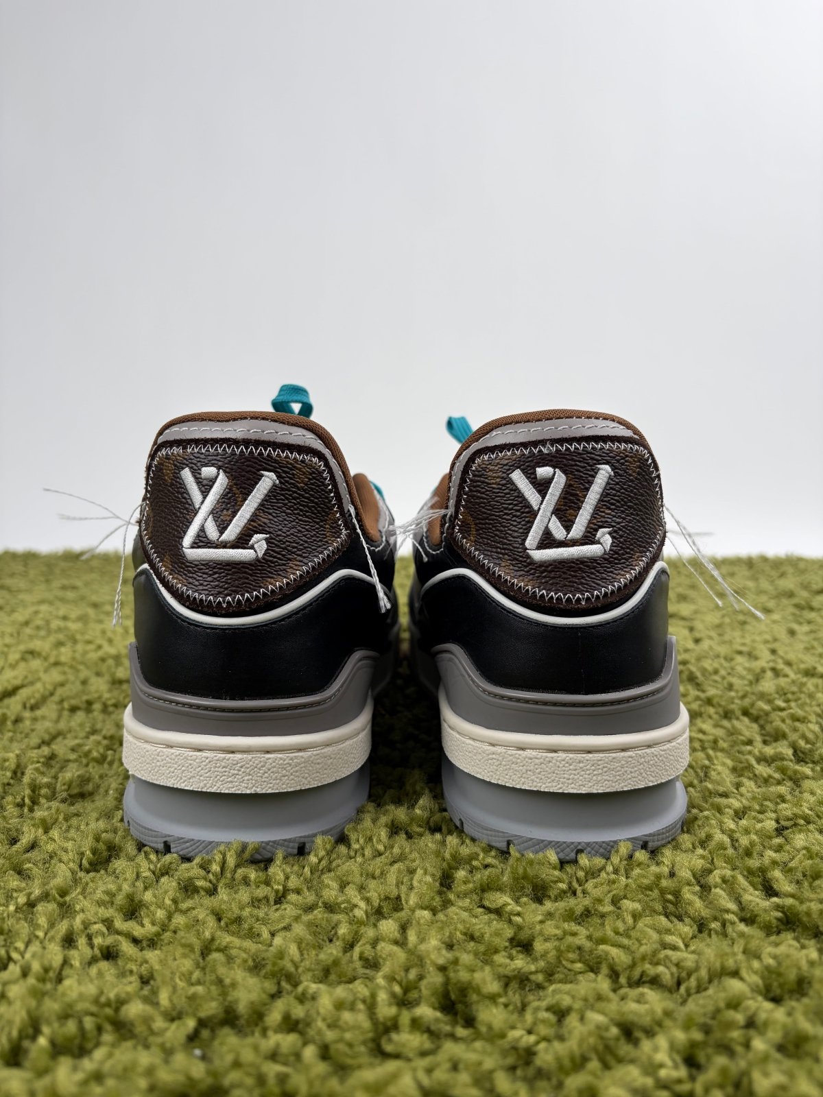 Louis Vuitton Trainer Nera Multicolor 8 - Second Hand Di Fiore