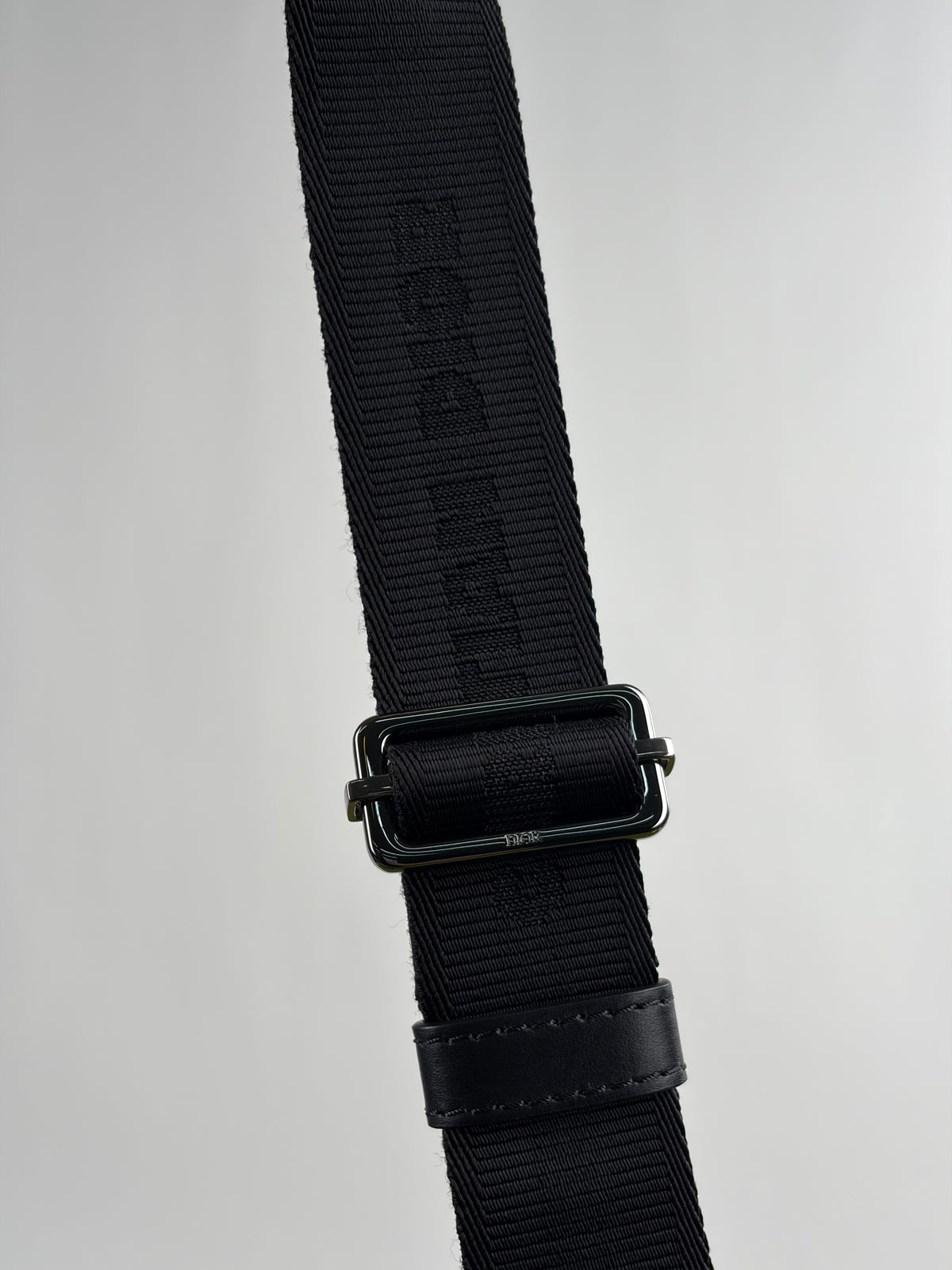 Borsello Christian Dior hit the road in tela CD