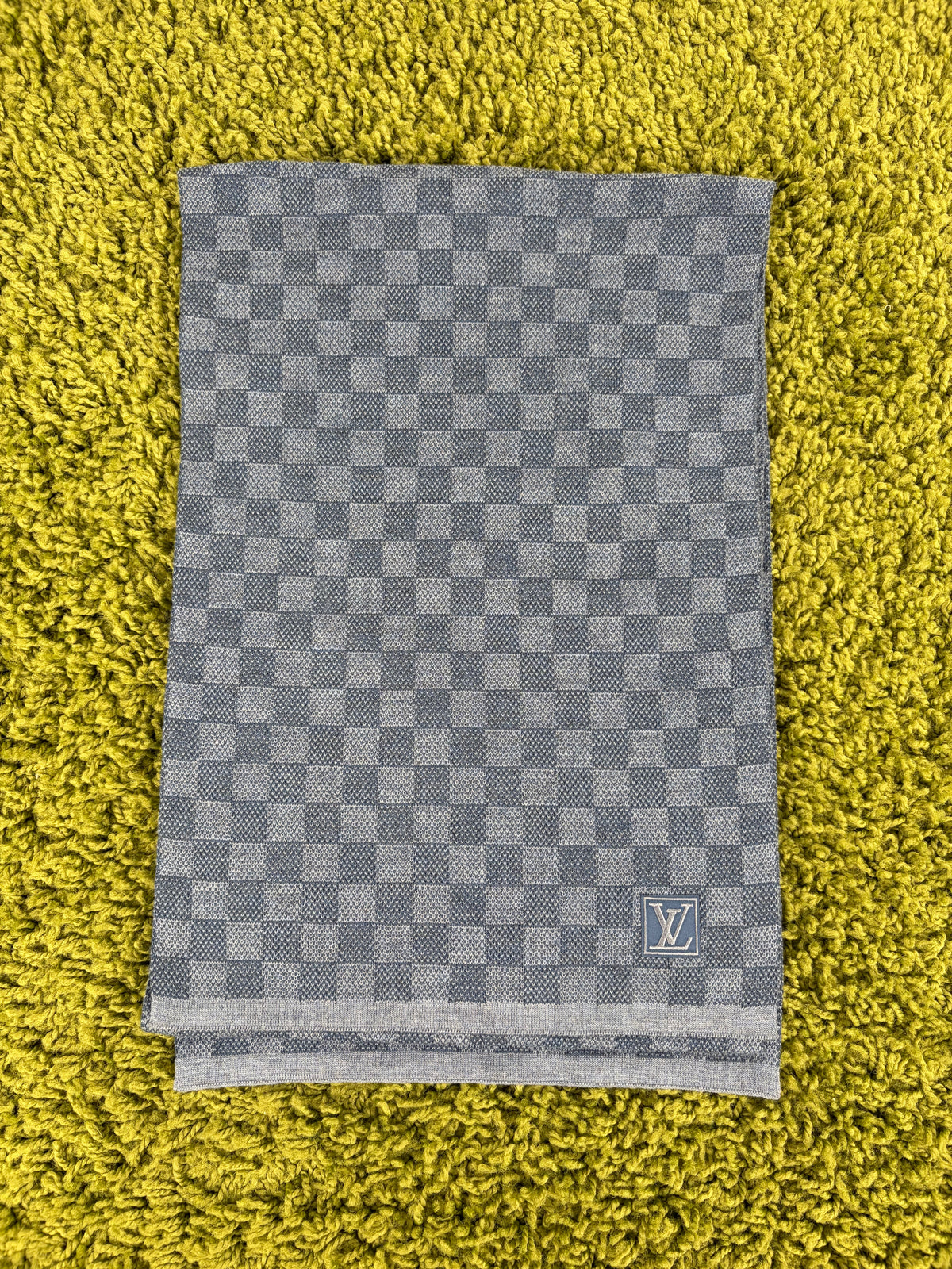 Sciarpa in Lana Louis Vuitton con motivi a scacchi Damier Grigio