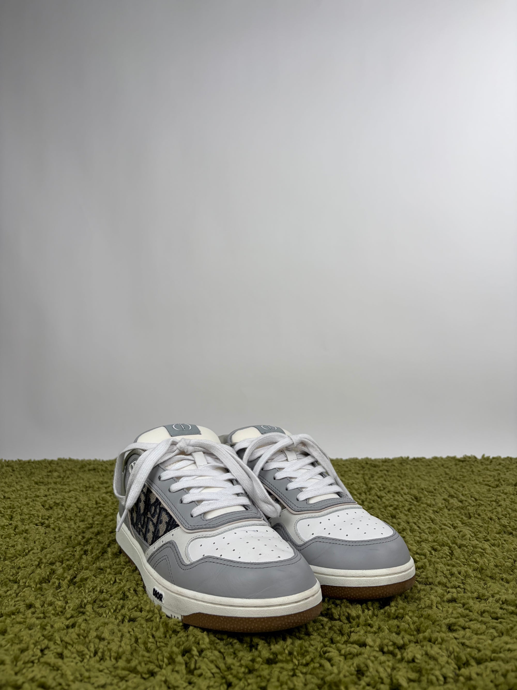 Dior B27 Size 44 grigie e bianche