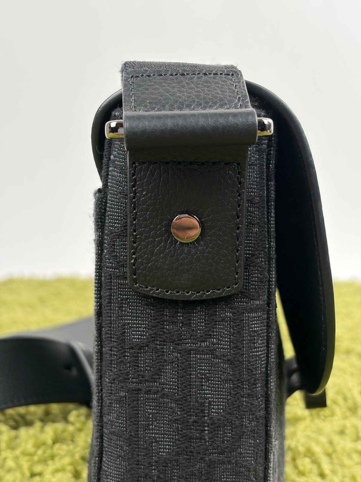 Borsa a tracolla Christian Dior Saddle con pattina Nero