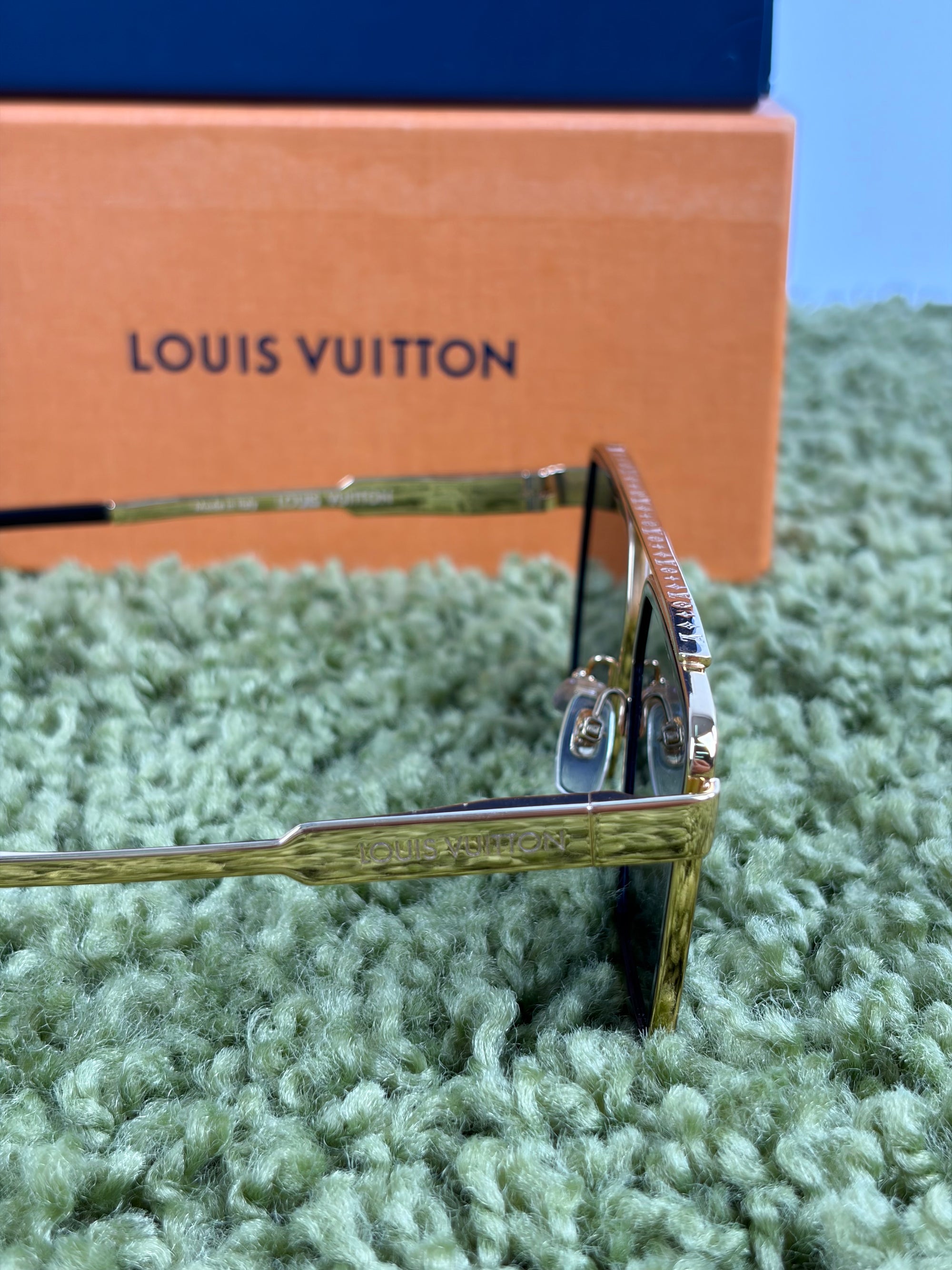 Occhiali Louis Vuitton 1.1 evidence Metal Square neri e oro