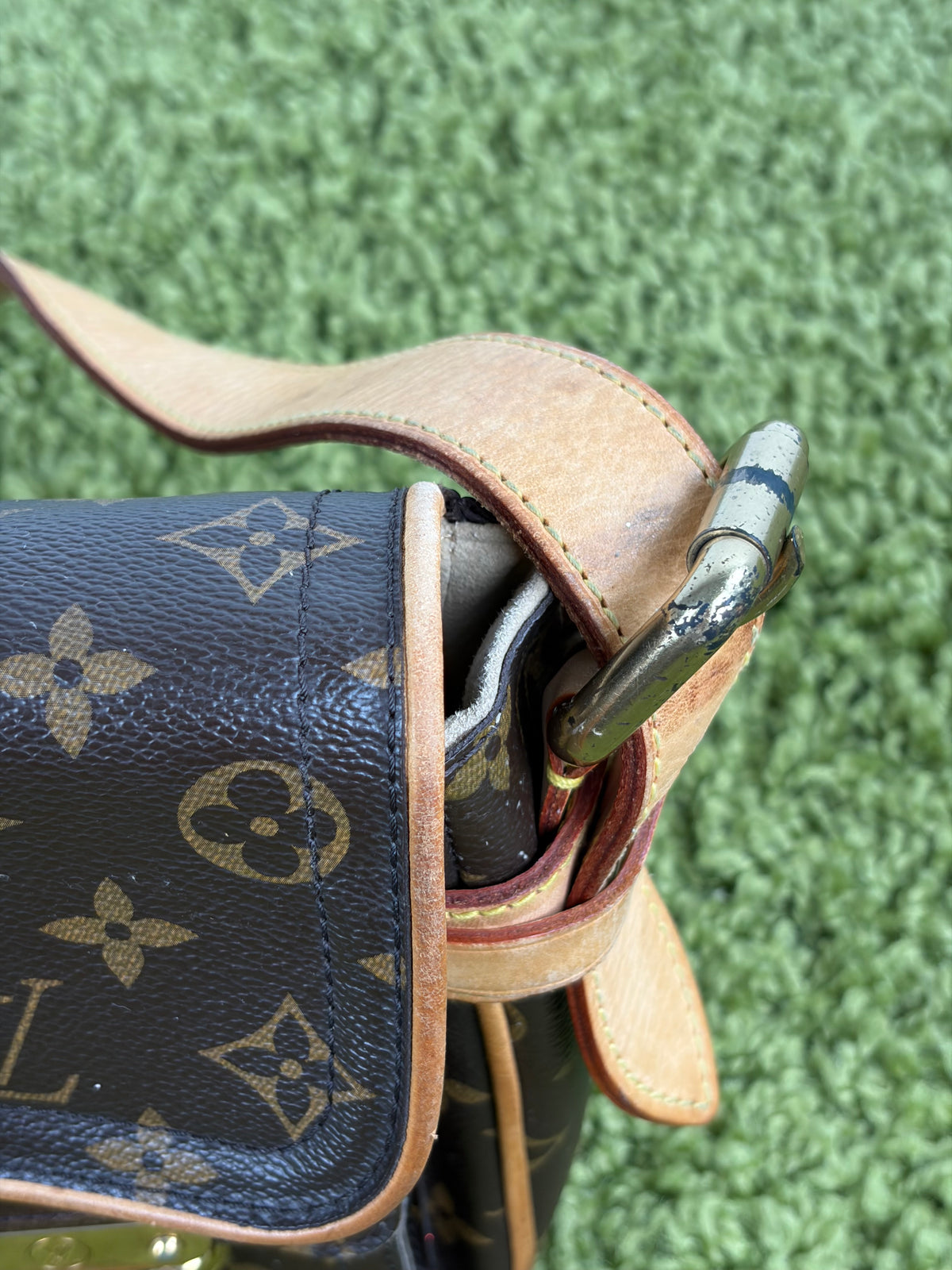 Borsa Monogram Hudson PM Louis Vuitton Marrone