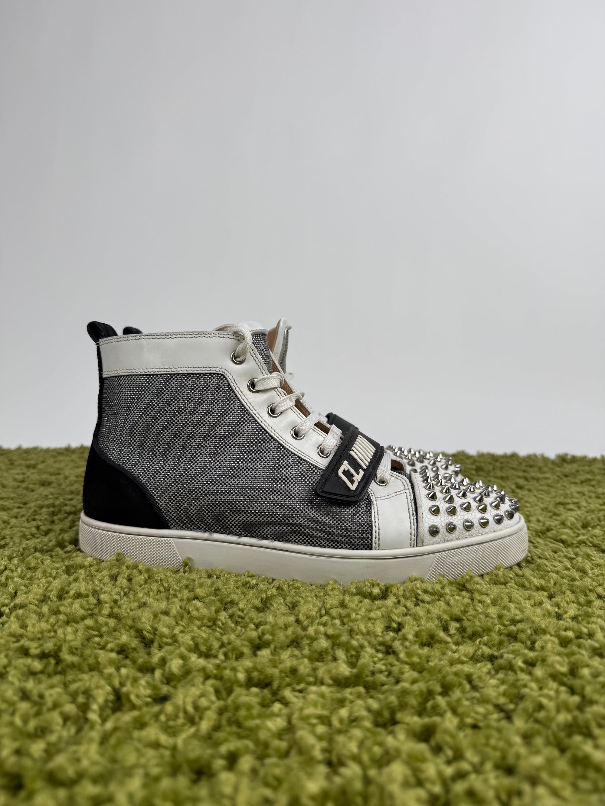 Louboutin Spikes Bianca 42.5