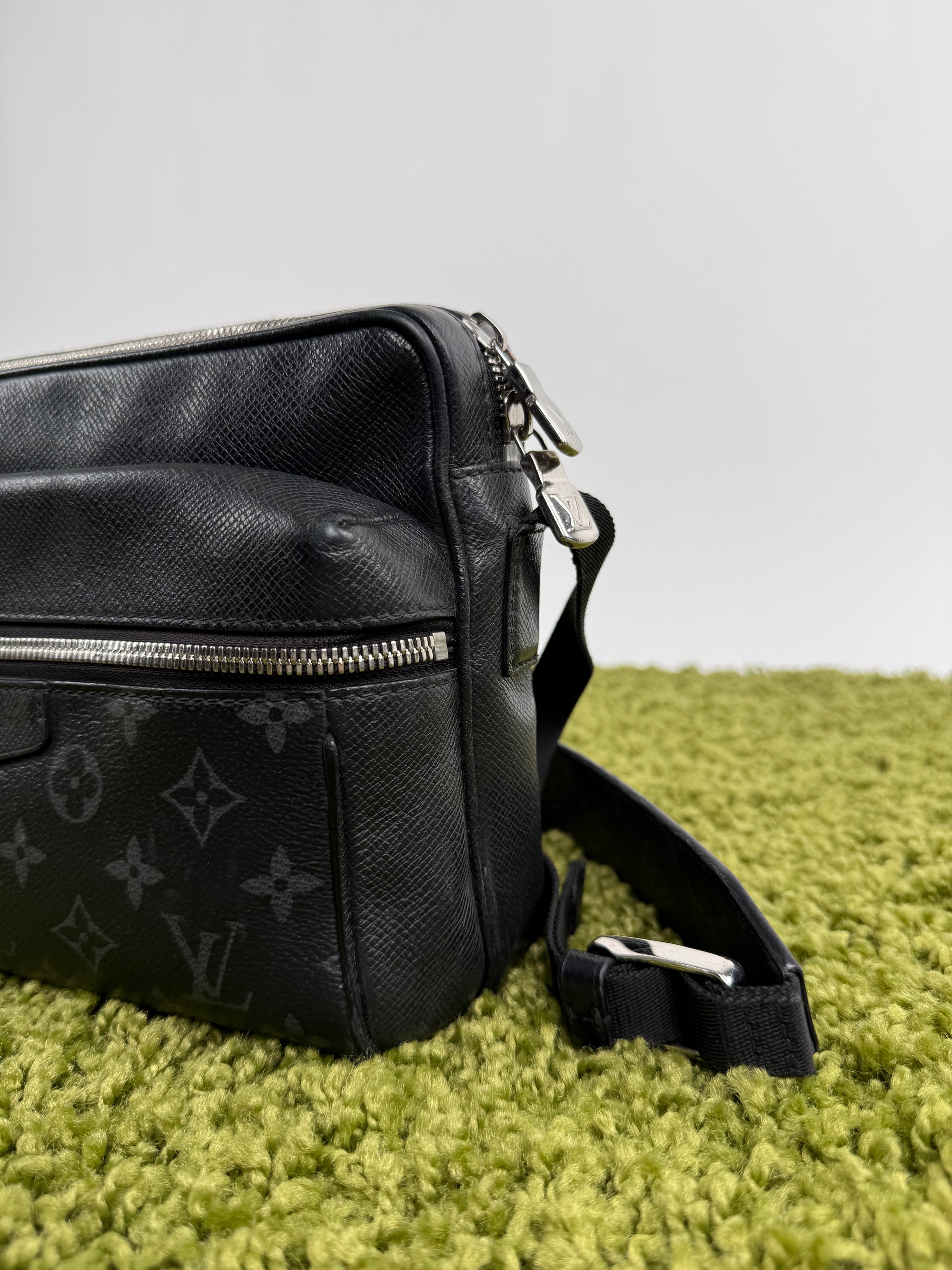 Borsello Louis Vuitton In pelle Nero