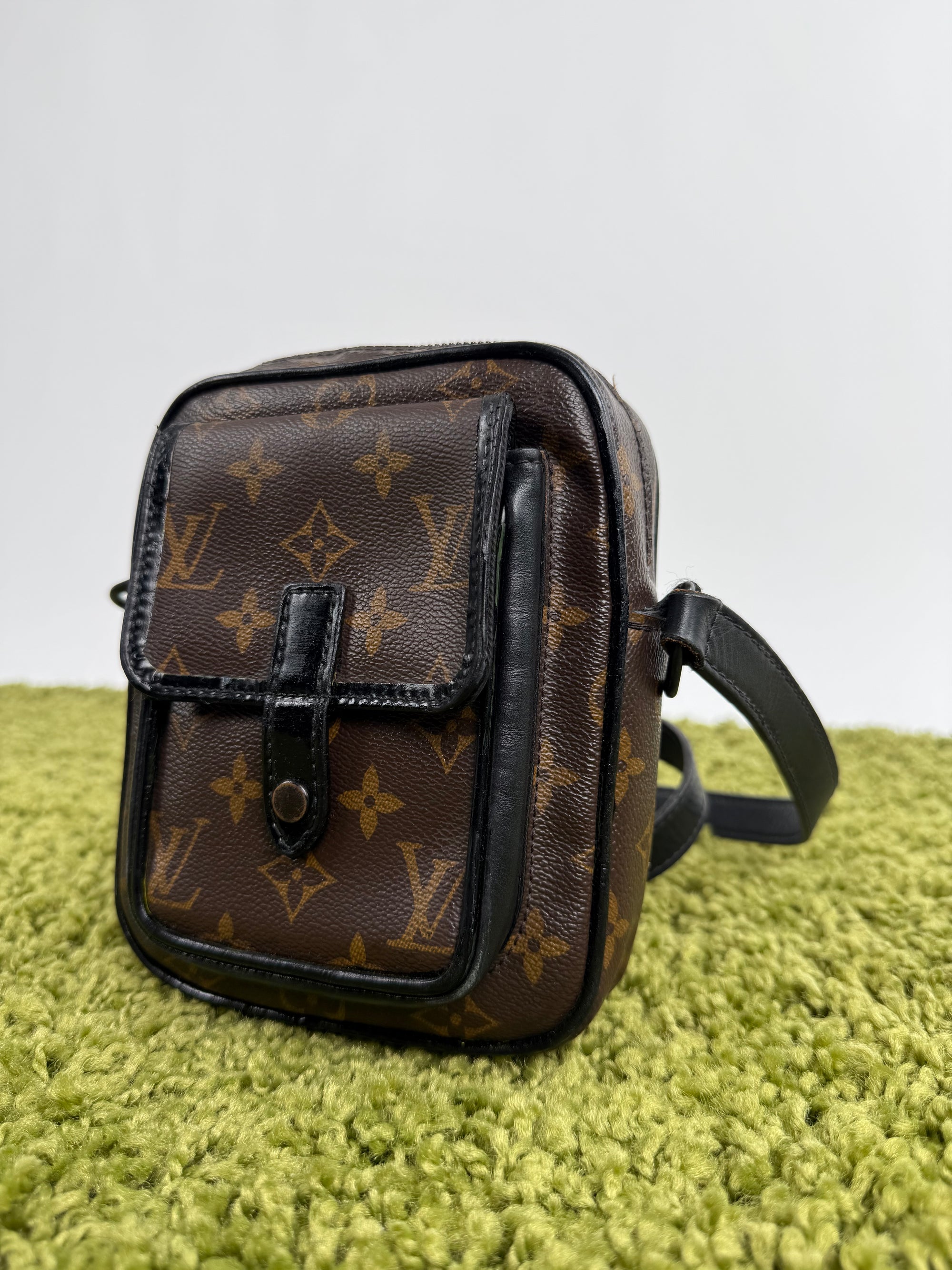 tracolla Louis Vuitton Christopher Wearable Wallet in tela Monogram Macassar