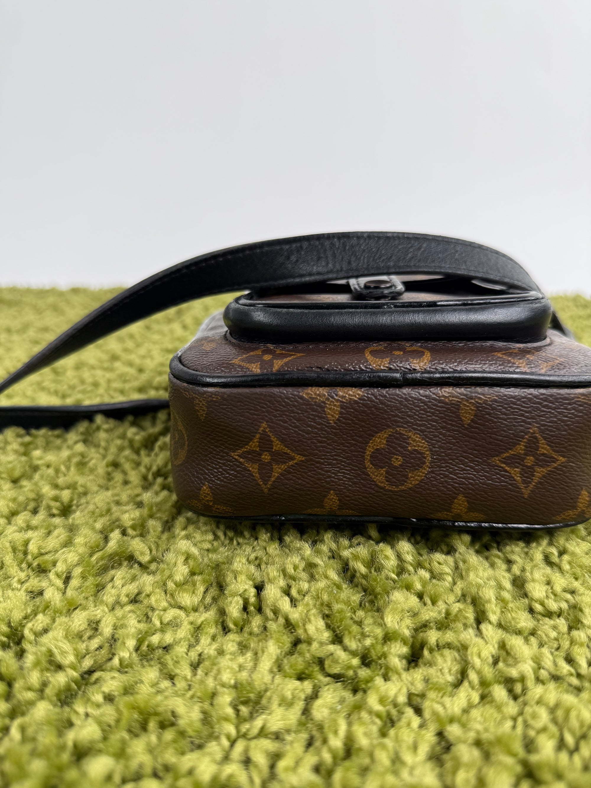 tracolla Louis Vuitton Christopher Wearable Wallet in tela Monogram Macassar