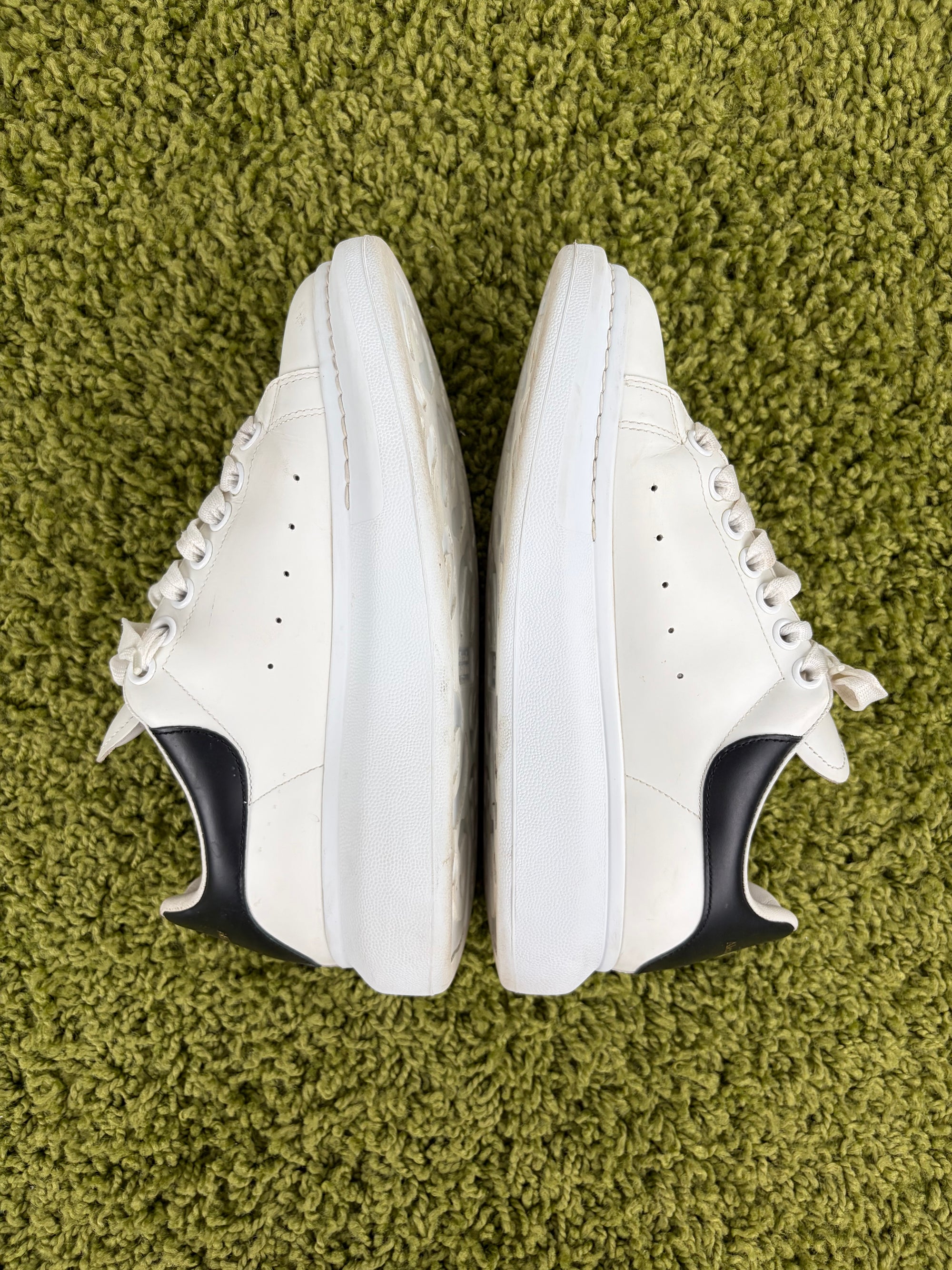 Mcqueen Size 39 bianche e nere