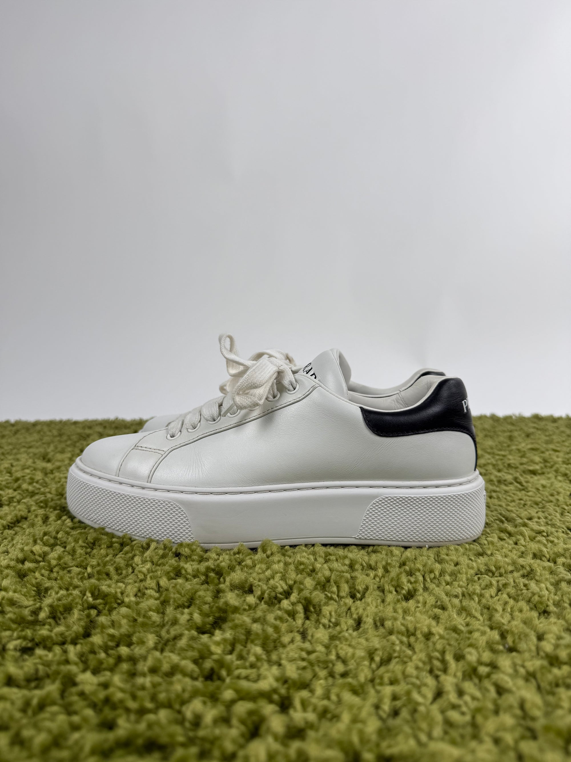 Prada Macro Sneaker 40