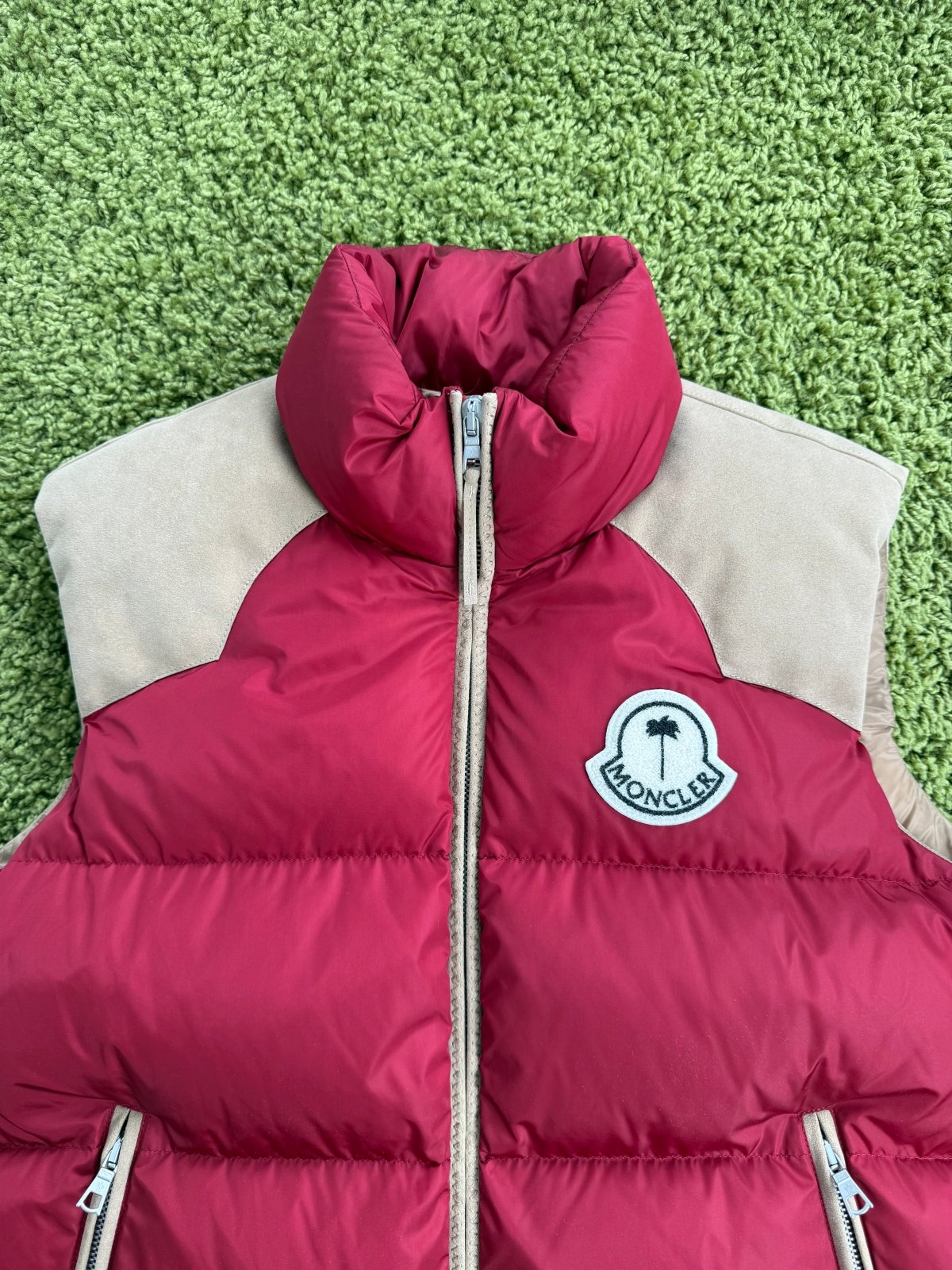 Smanicato Moncler Kamakou Moncler Genius X Palm Angels Rosso 3 - Second Hand Di Fiore