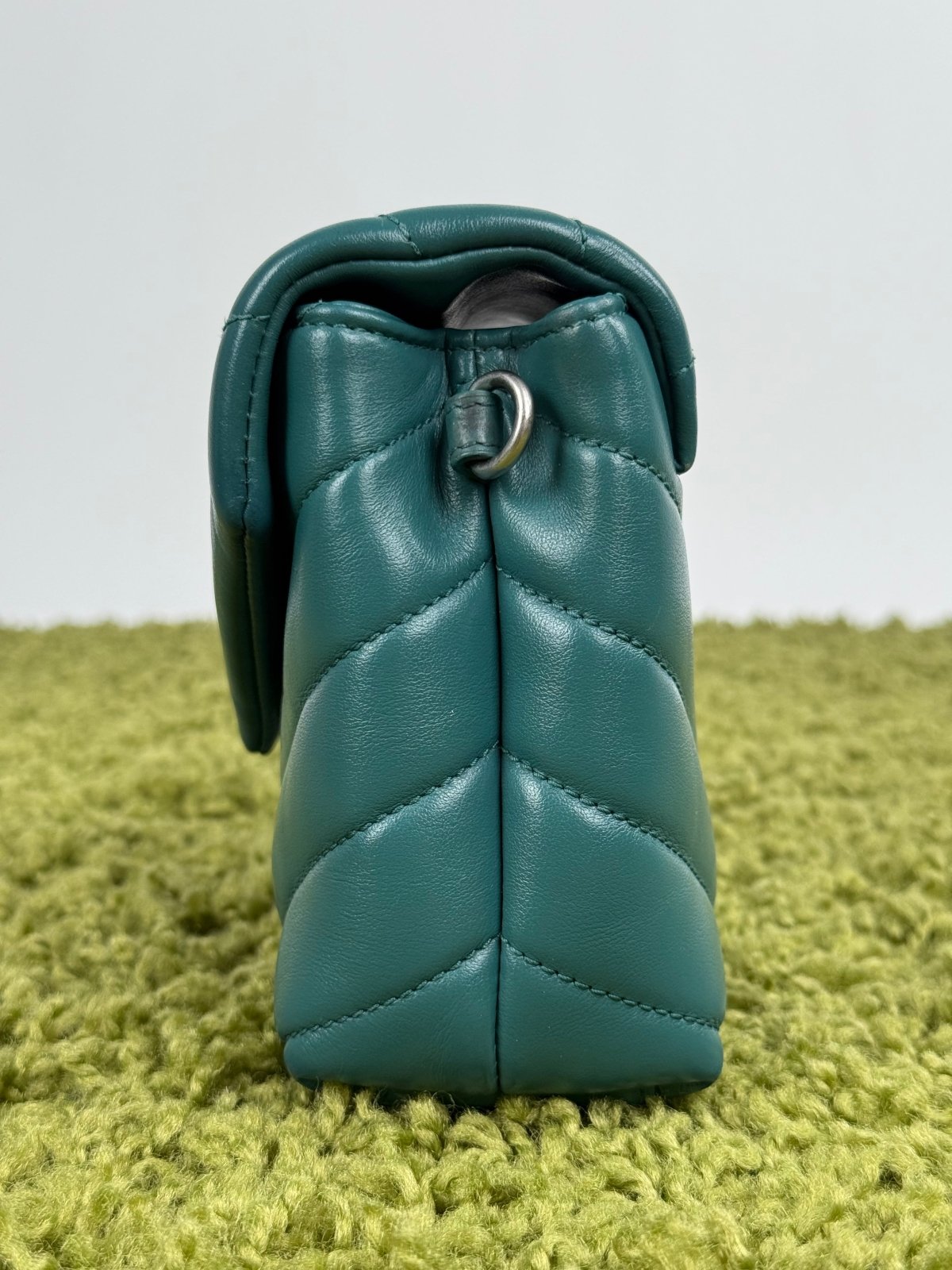 Borsa a tracolla Saint Laurent Toy LouLou Verde - Second Hand Di Fiore
