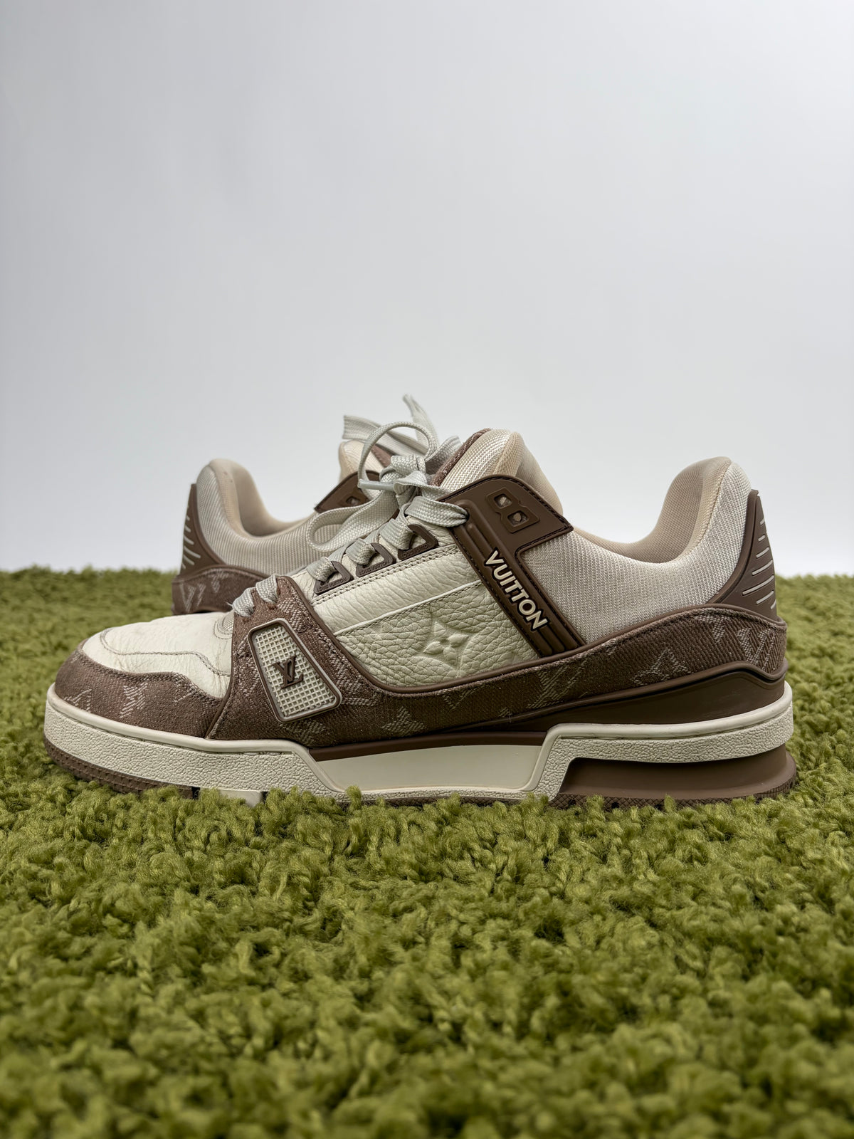 Louis Vuitton Trainer in Denim Marrone 7.5